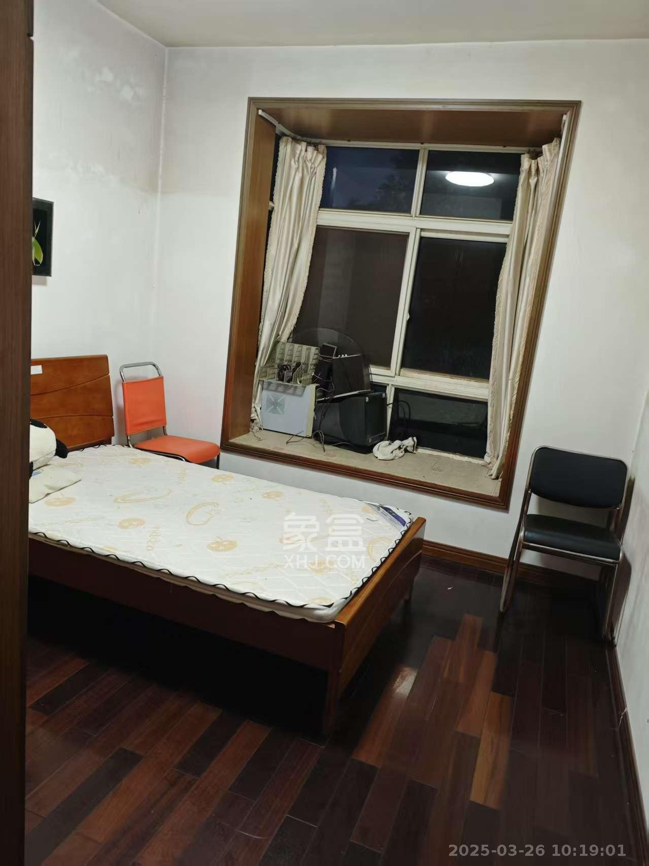 阳光苑 3室2厅2卫 1600.0元/月 阳光苑 3室2厅2卫 1600.0元/月室内图