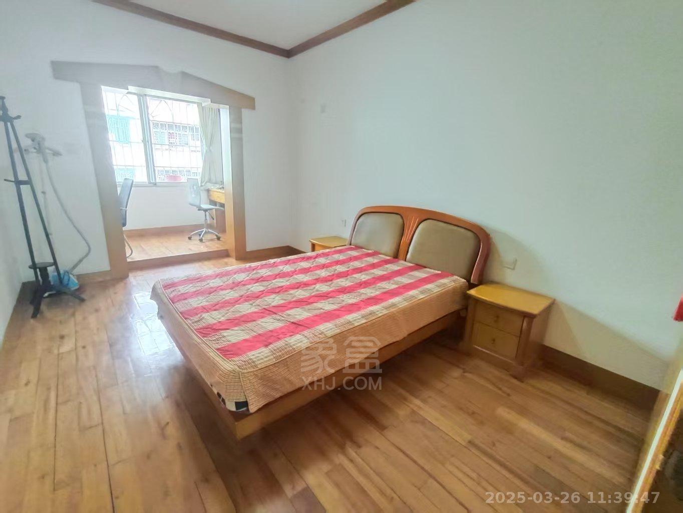 政华小区 3室2厅1卫 1800.0元/月 政华小区 3室2厅1卫 1800.0元/月室内图