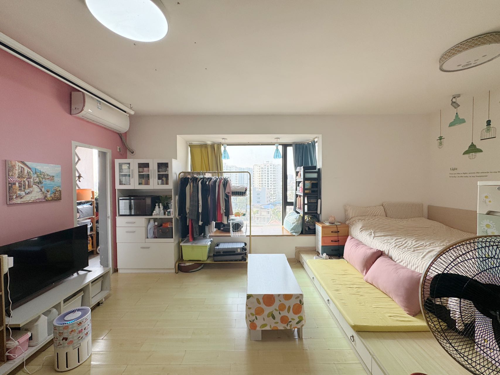 紫泉花坊  1室1厅1卫    55.0万 紫泉花坊  1室1厅1卫    55.0万室内图