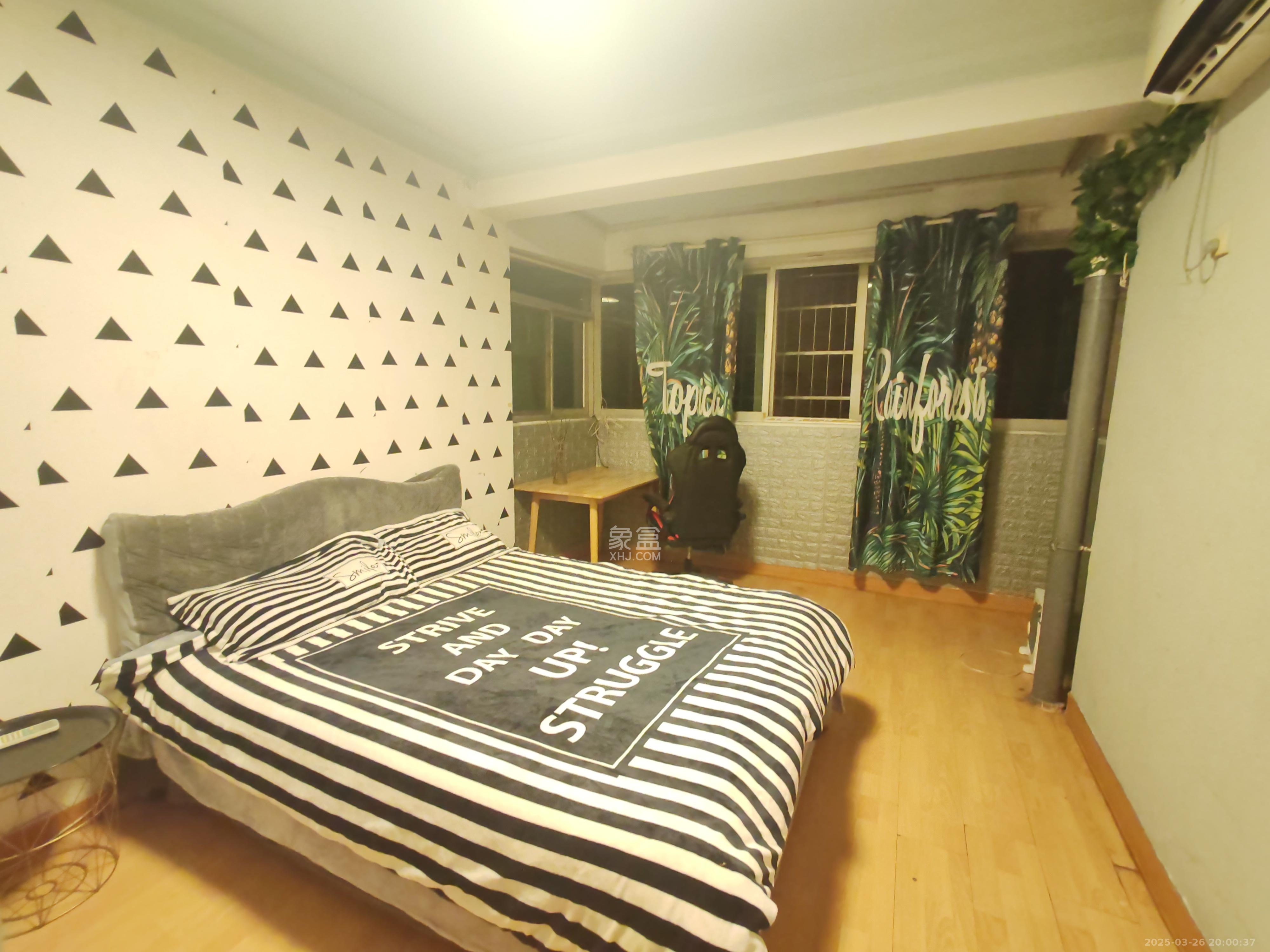 南建公寓 2室2厅1卫 900.0元/月 南建公寓 2室2厅1卫 900.0元/月室内图