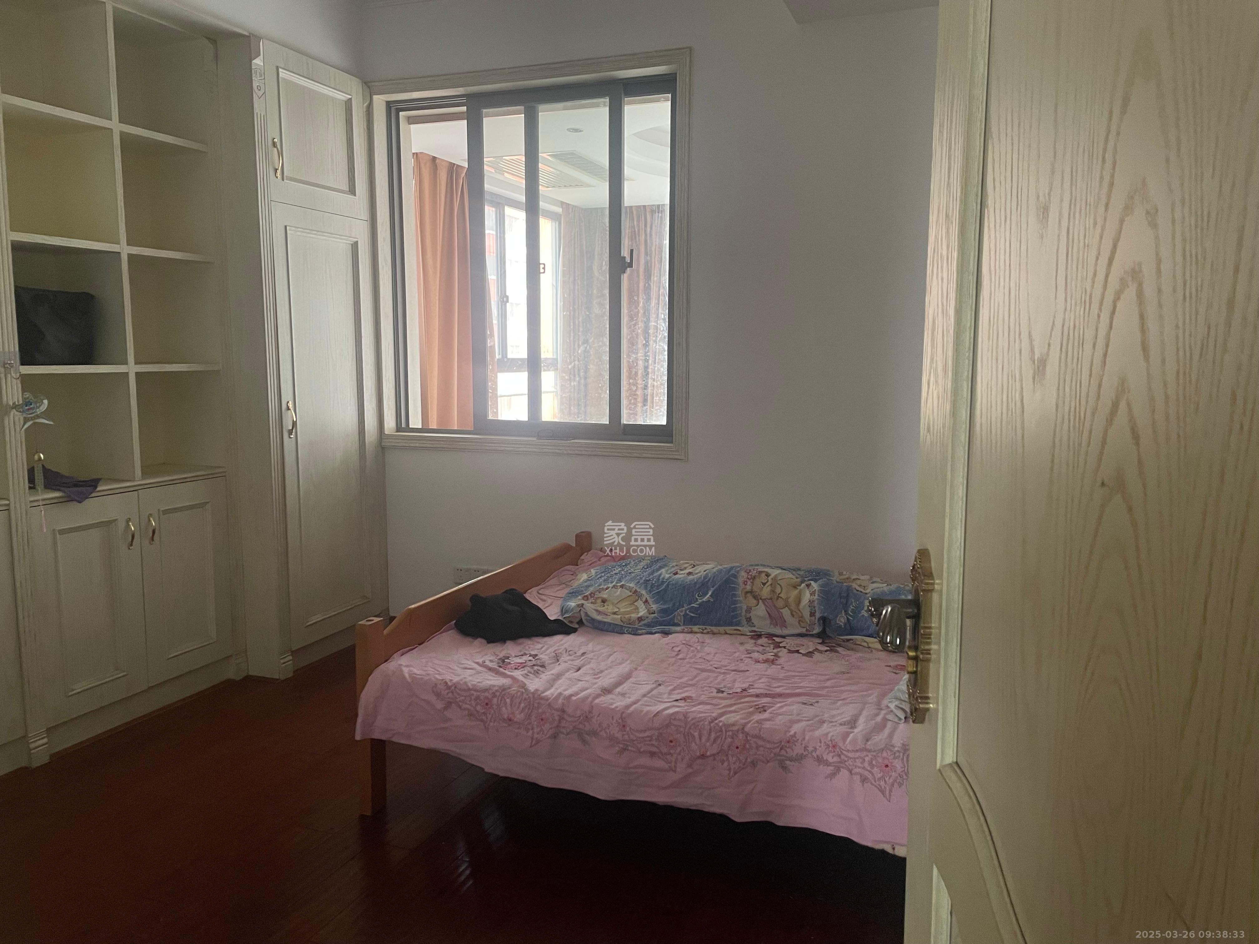 建鸿达华都（华都小户型及大华写字楼）  1室4厅2卫   5500.00元/月室内图