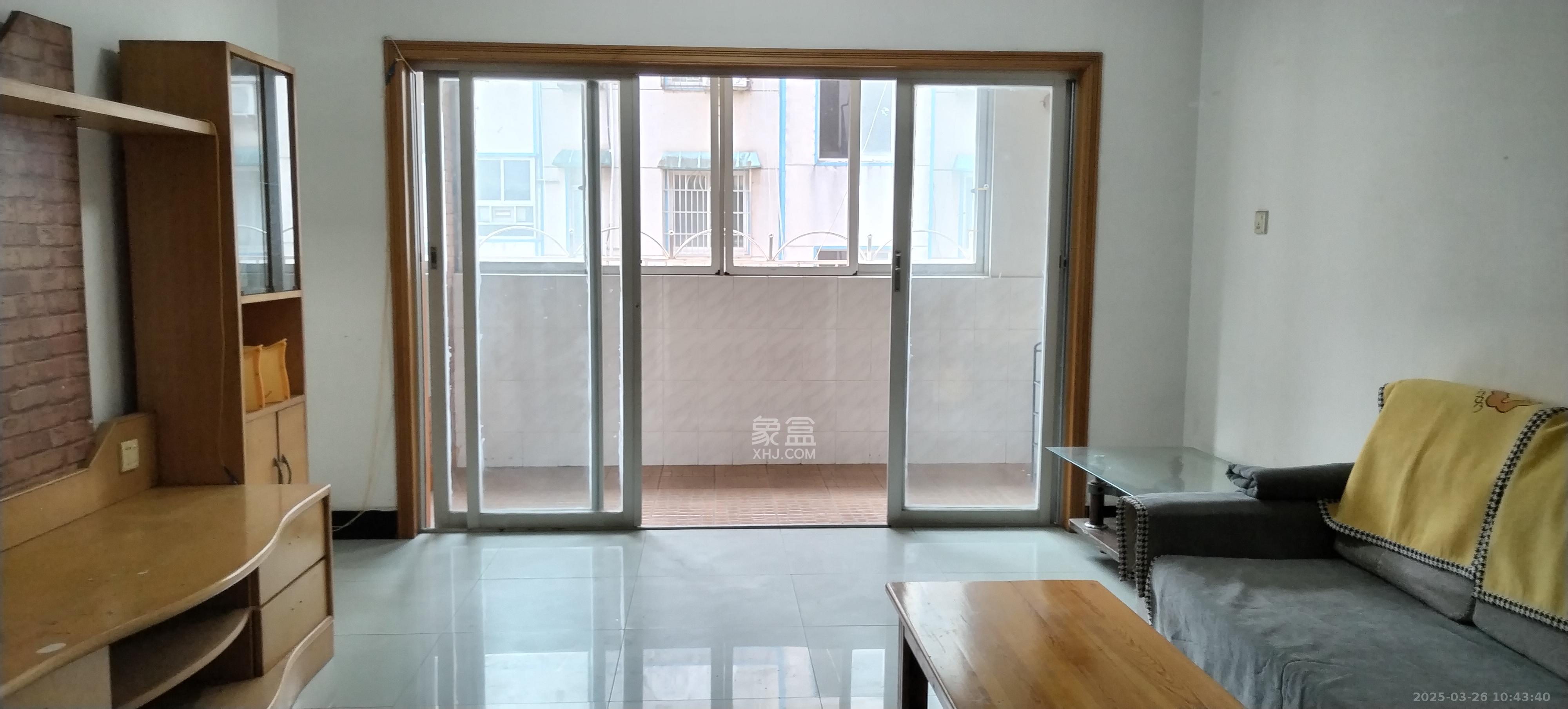 三湘小区  2室2厅1卫   1400.00元/月室内图