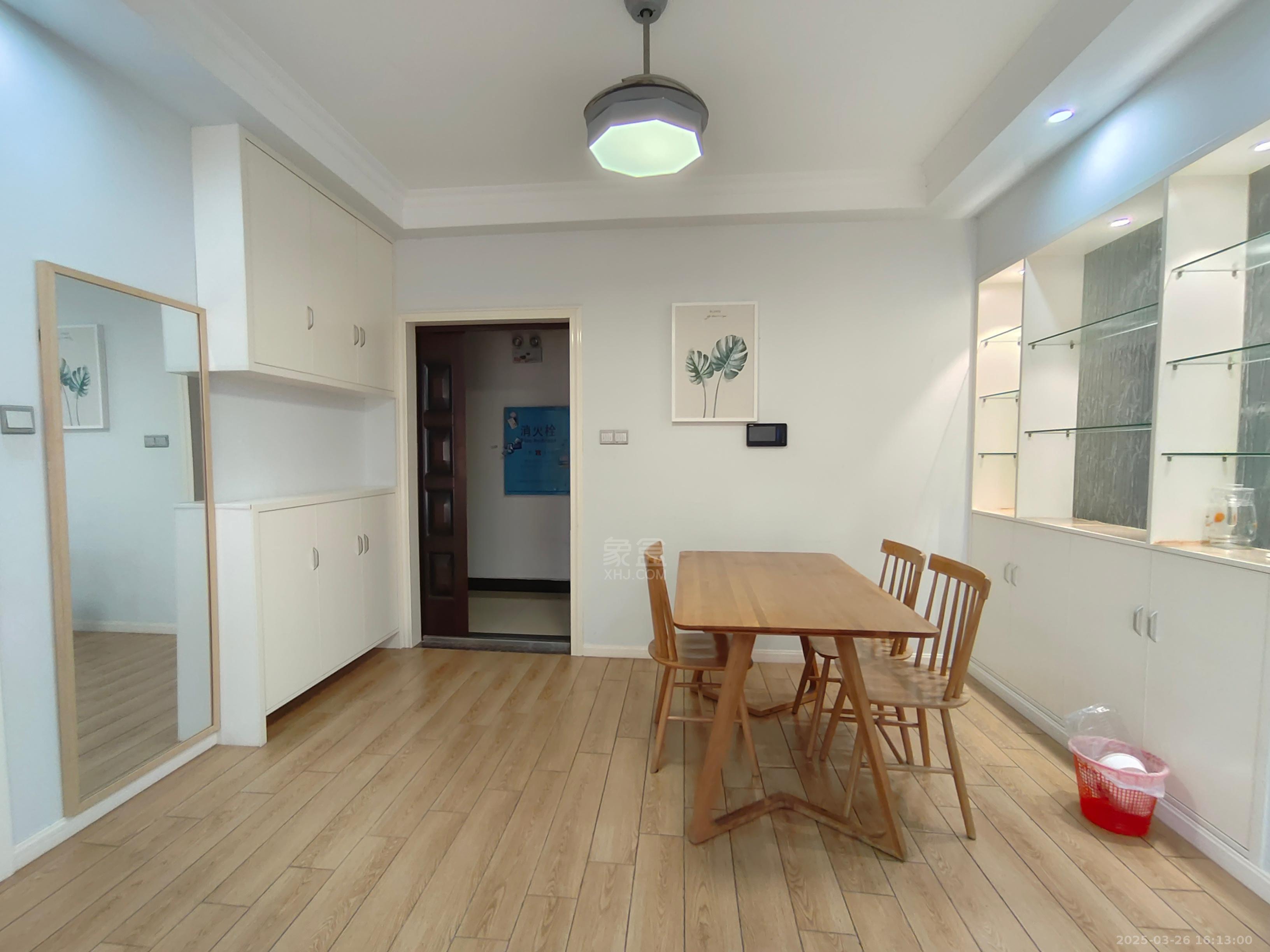 慧谷阳光 2室2厅1卫 1800.0元/月 慧谷阳光 2室2厅1卫 1800.0元/月室内图