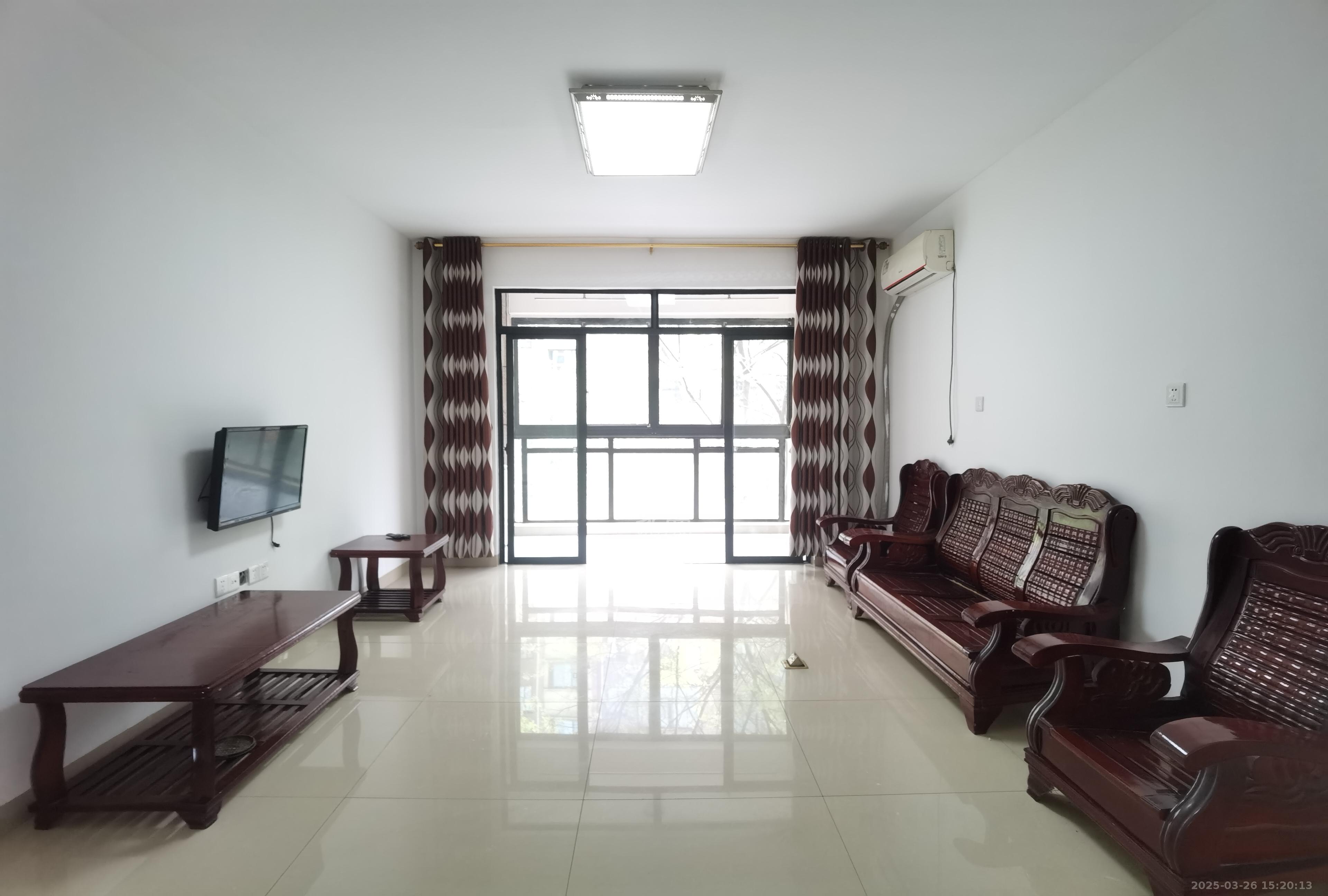 丽景华庭 3室2厅1卫 1600.0元/月 丽景华庭 3室2厅1卫 1600.0元/月室内图