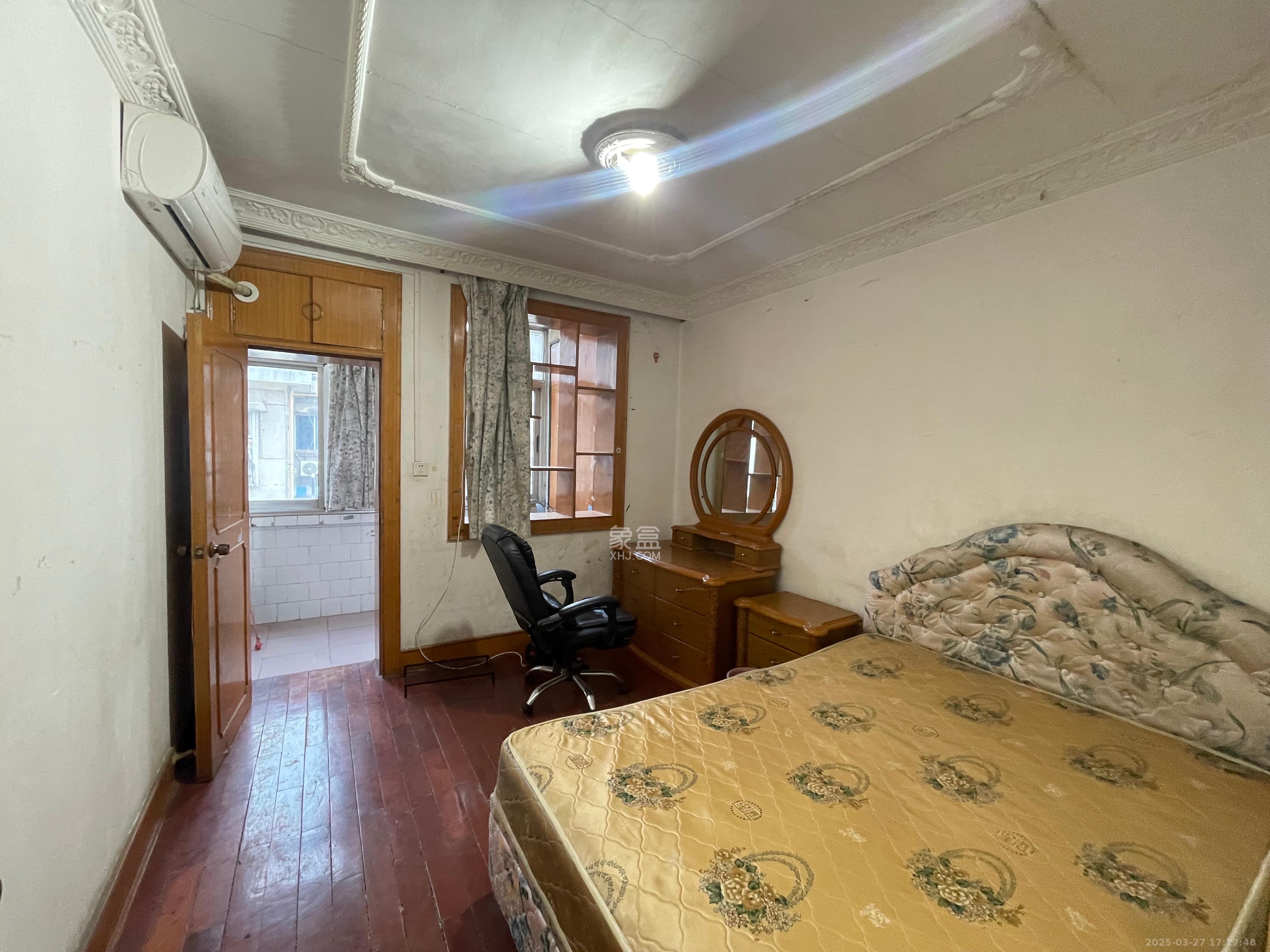 长坡水利水电机械厂宿舍 1室1厅1卫 1500.0元/月 长坡水利水电机械厂宿舍 1室1厅1卫 1500.0元/月室内图