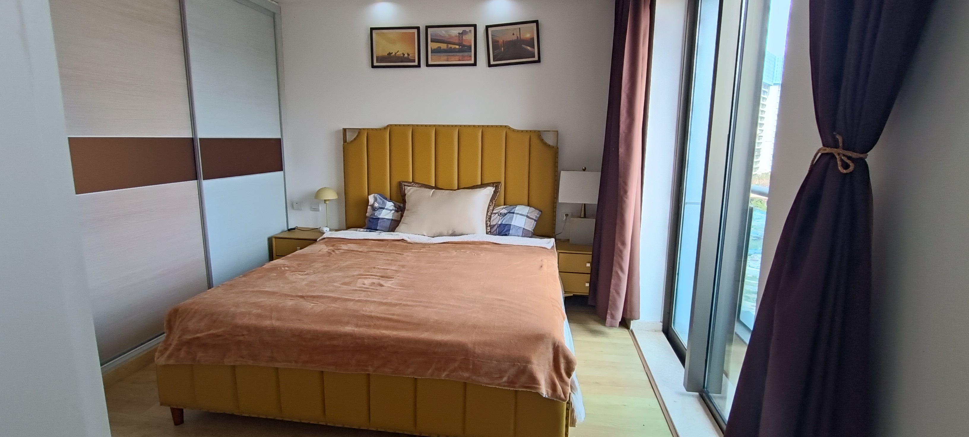 外滩中心  2室3厅1卫    4200.0元/月 外滩中心  2室3厅1卫    4200.0元/月室内图