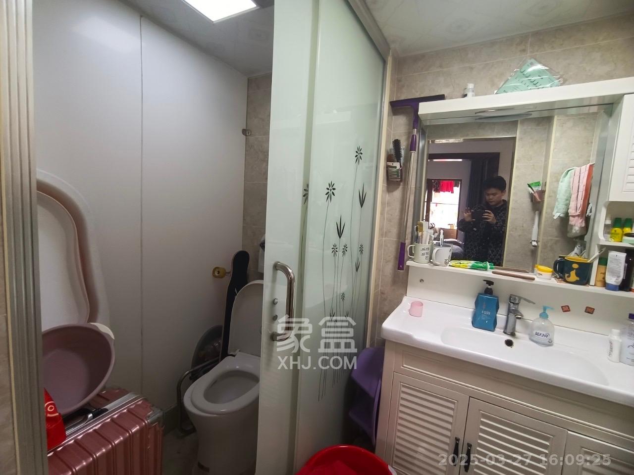 和庄  3室2厅2卫   2900.00元/月室内图