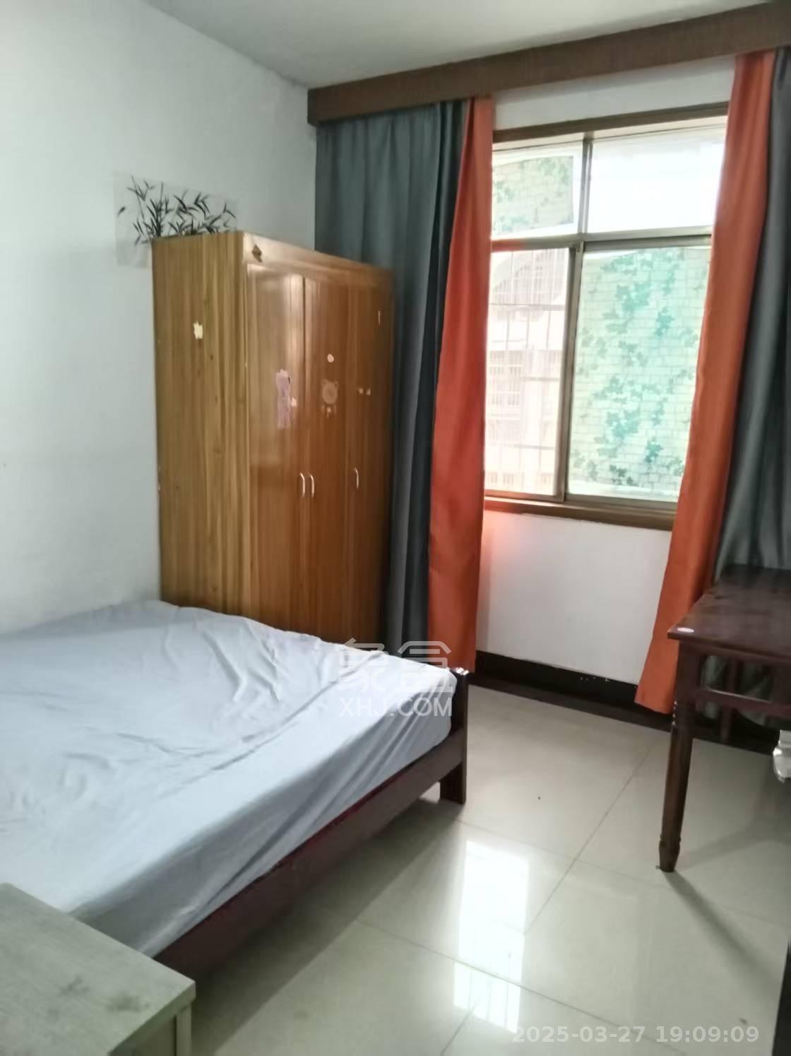 黄鹤小区3片 2室2厅1卫 1600.0元/月 黄鹤小区3片 2室2厅1卫 1600.0元/月室内图