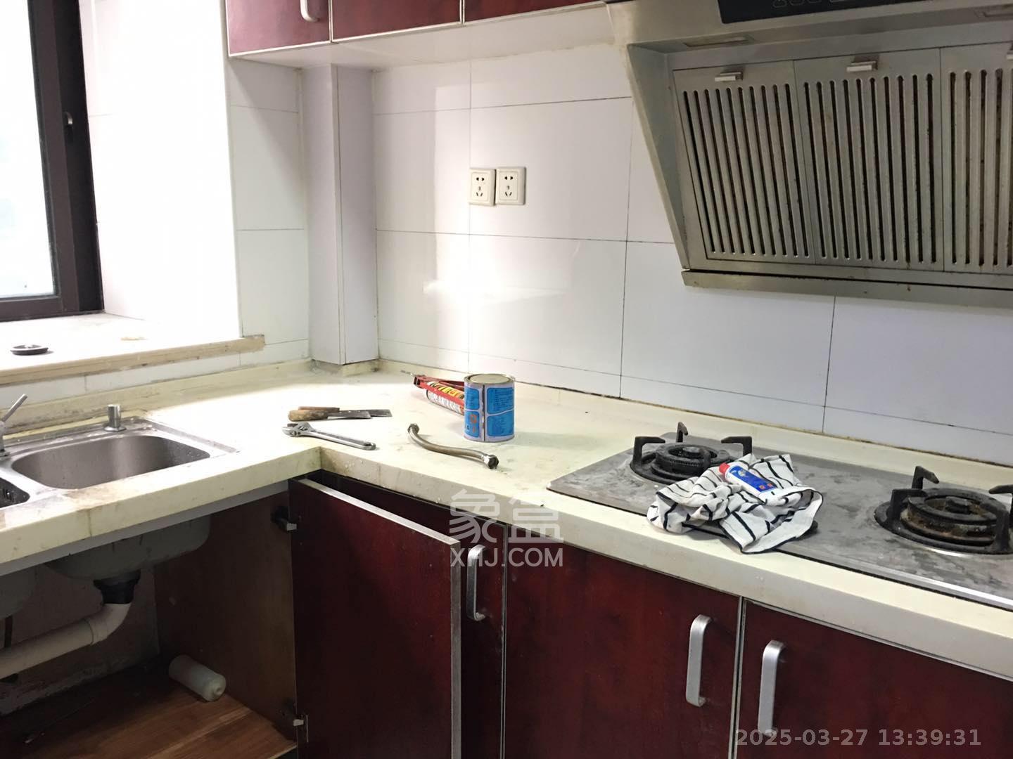 保利麓谷林语E区 1室2厅1卫 850.0元/月 保利麓谷林语E区 1室2厅1卫 850.0元/月室内图