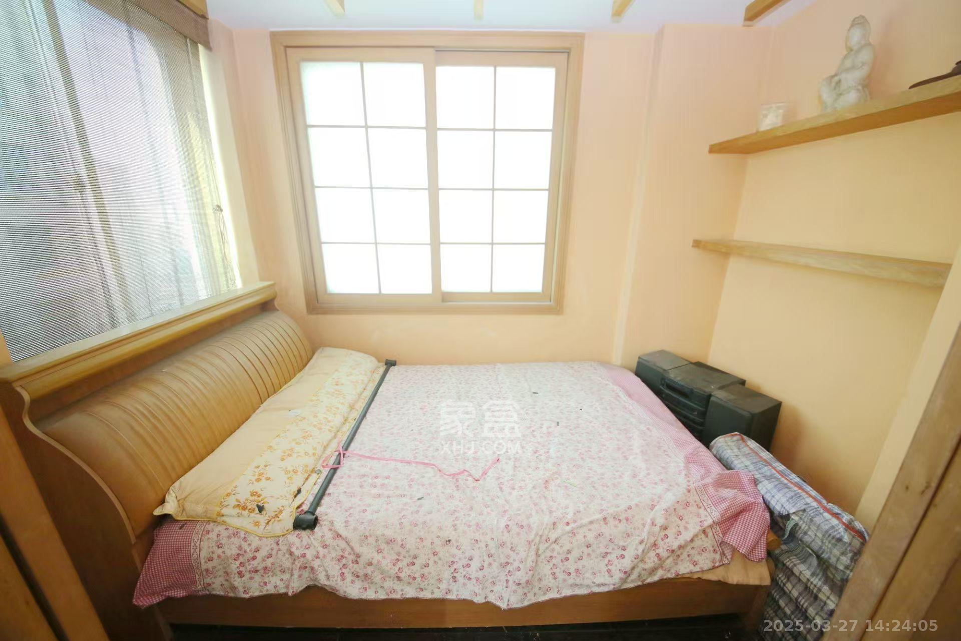 亚华大酒店  3室2厅2卫    3200.0元/月室内图