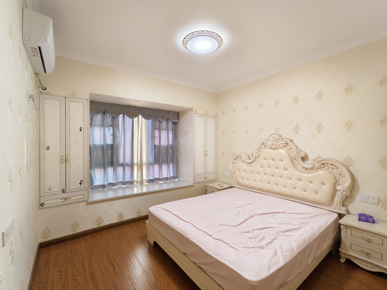 提香蓝岸 3室2厅2卫 76.0万 提香蓝岸 3室2厅2卫 76.0万室内图