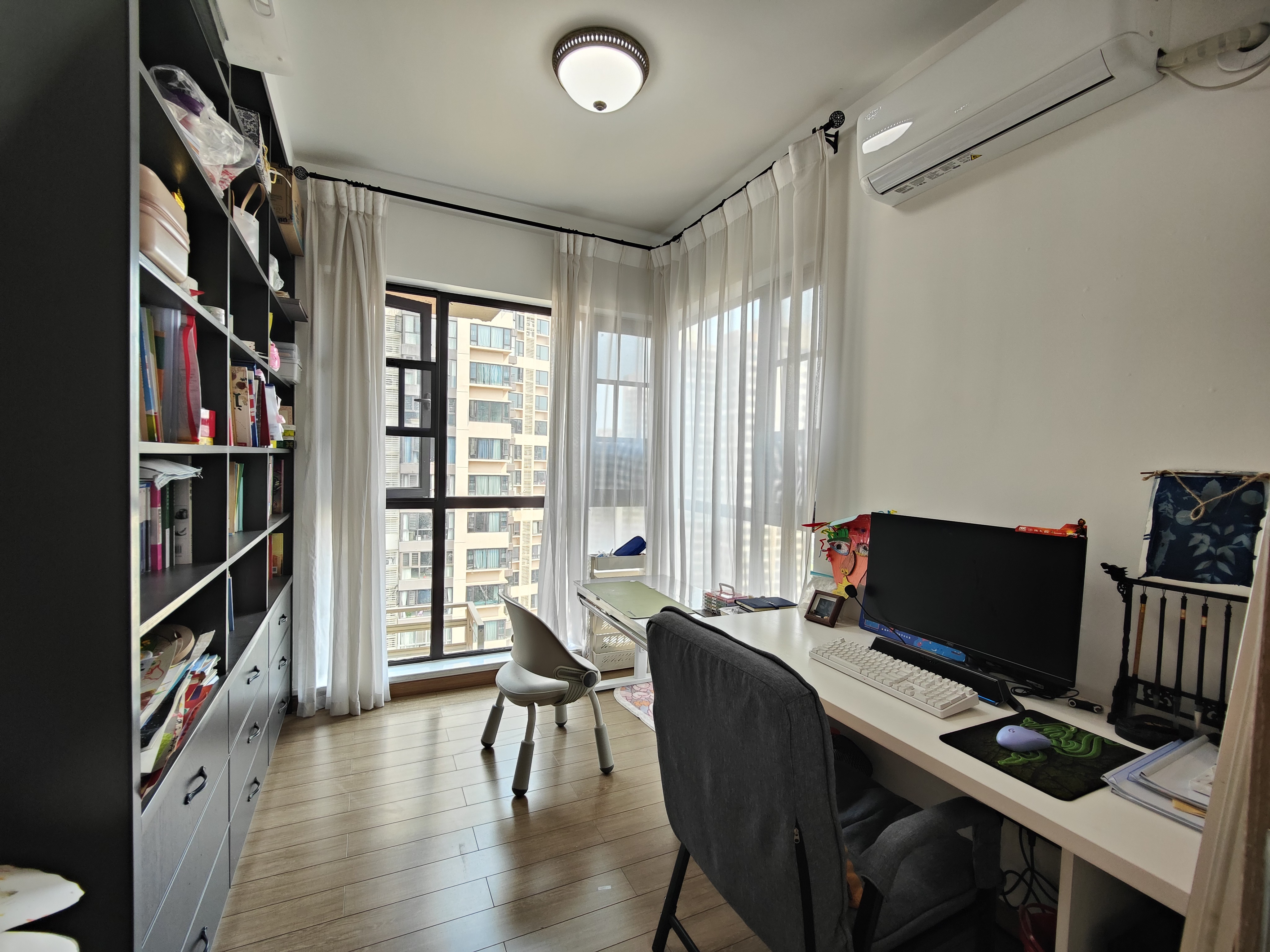 蓝溪谷  4室2厅2卫    92.8万 蓝溪谷  4室2厅2卫    92.8万室内图