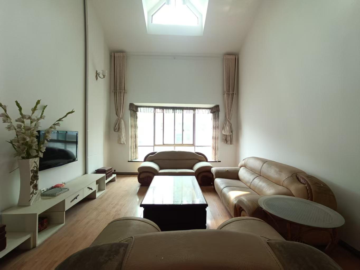 香草园  5室2厅2卫    62.0万 香草园  5室2厅2卫    62.0万