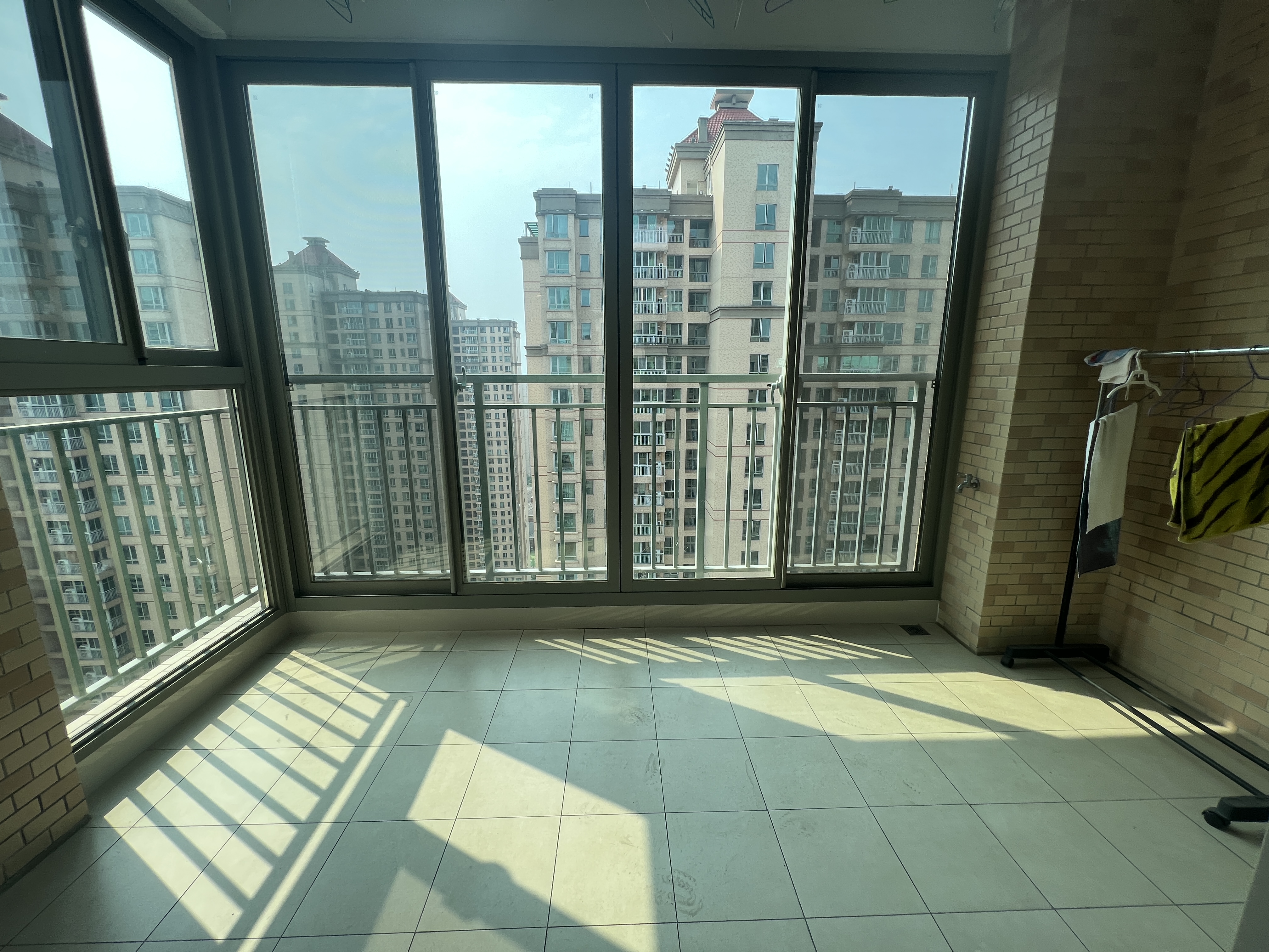 晋合湘水湾三期 4室2厅2卫 88.0万 晋合湘水湾三期 4室2厅2卫 88.0万室内图