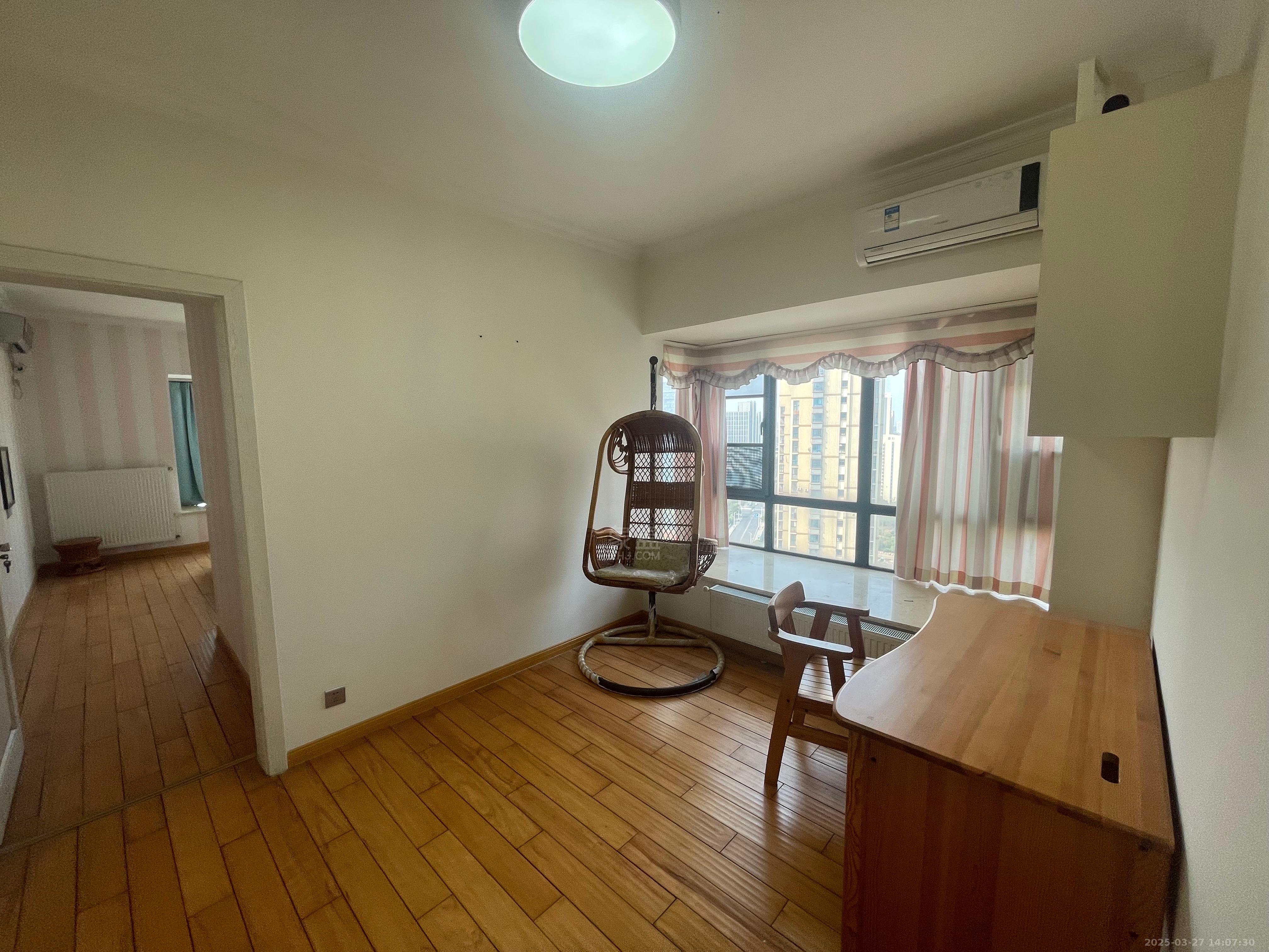 美的城二期  1室0厅0卫    2100.0元/月 美的城二期  1室0厅0卫    2100.0元/月室内图