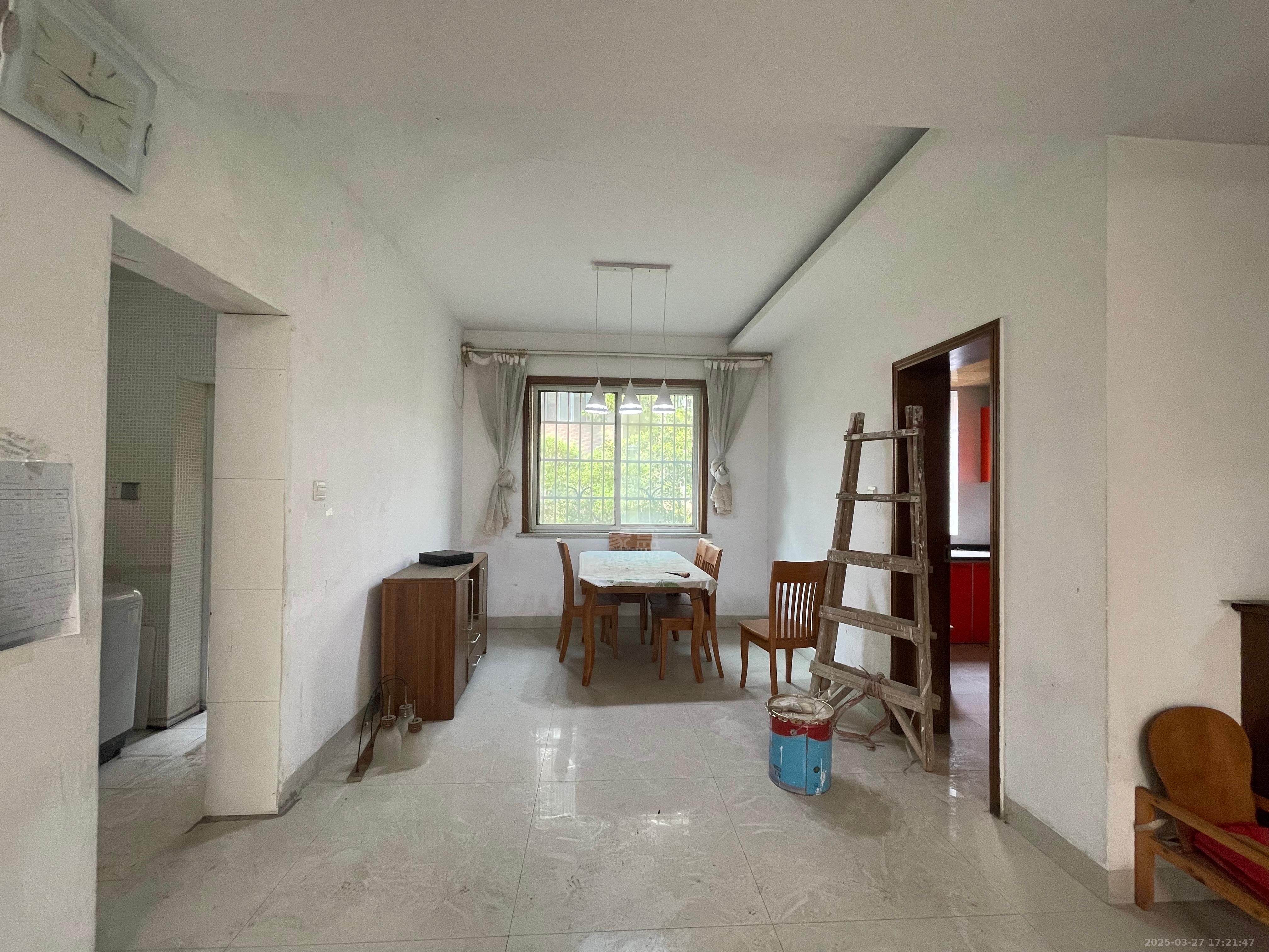 香山美境 4室2厅2卫 1600.0元/月 香山美境 4室2厅2卫 1600.0元/月室内图