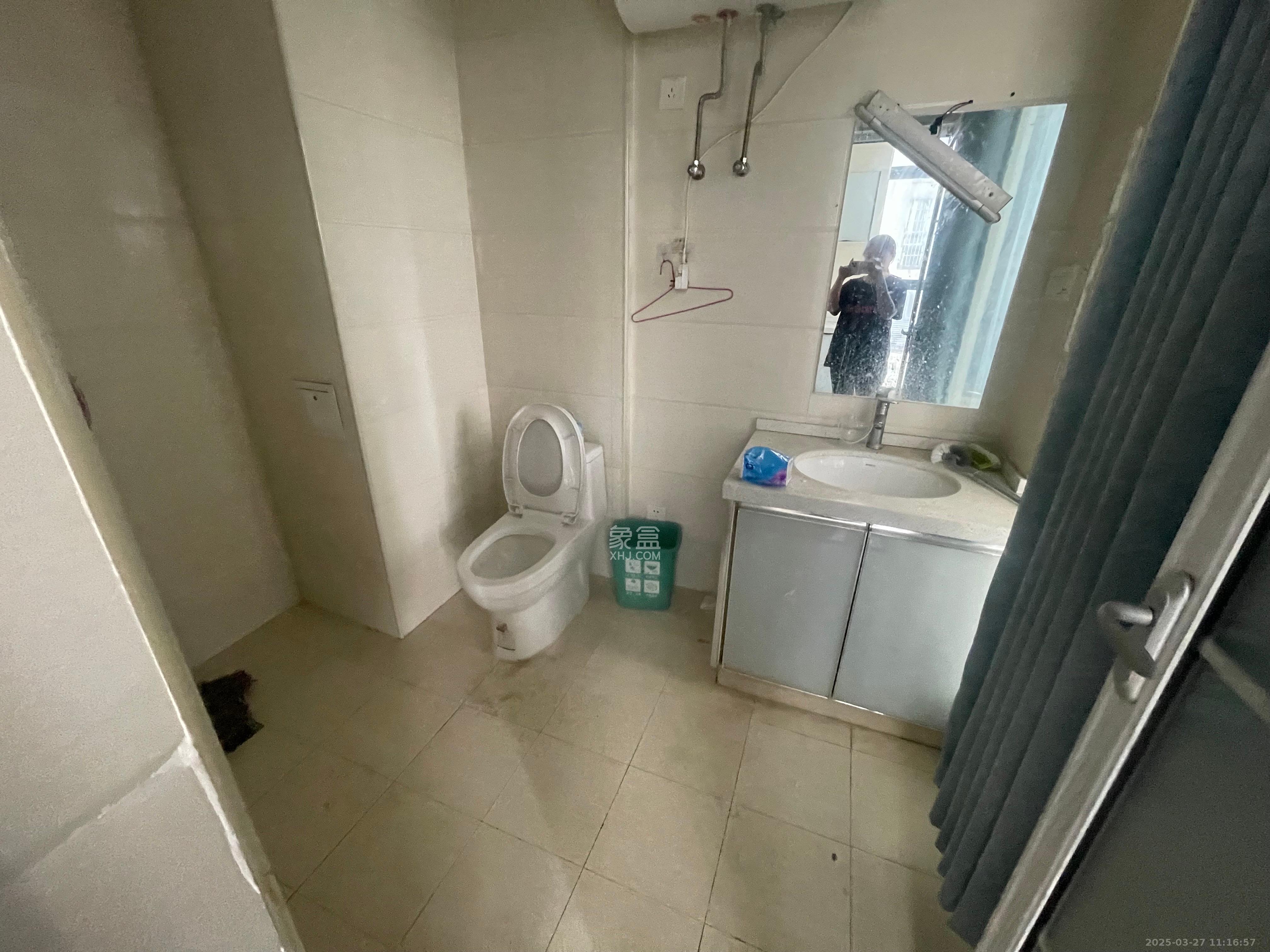 华侨假日中心(晟华苑) 1室1厅1卫 1600.0元/月 华侨假日中心(晟华苑) 1室1厅1卫 1600.0元/月室内图