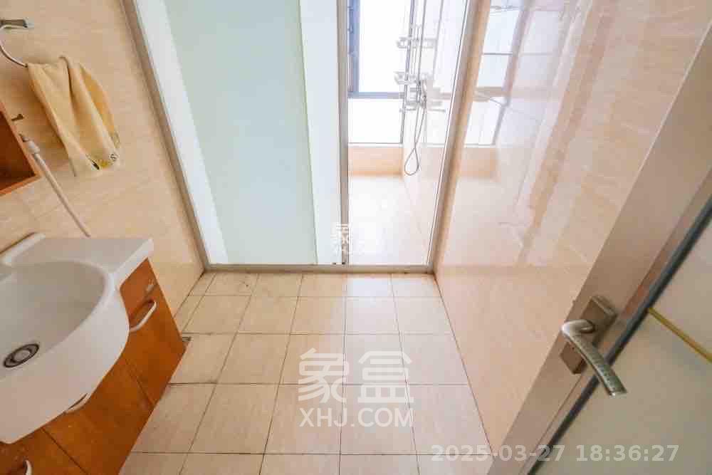 归心苑  4室2厅2卫    4500.0元/月室内图