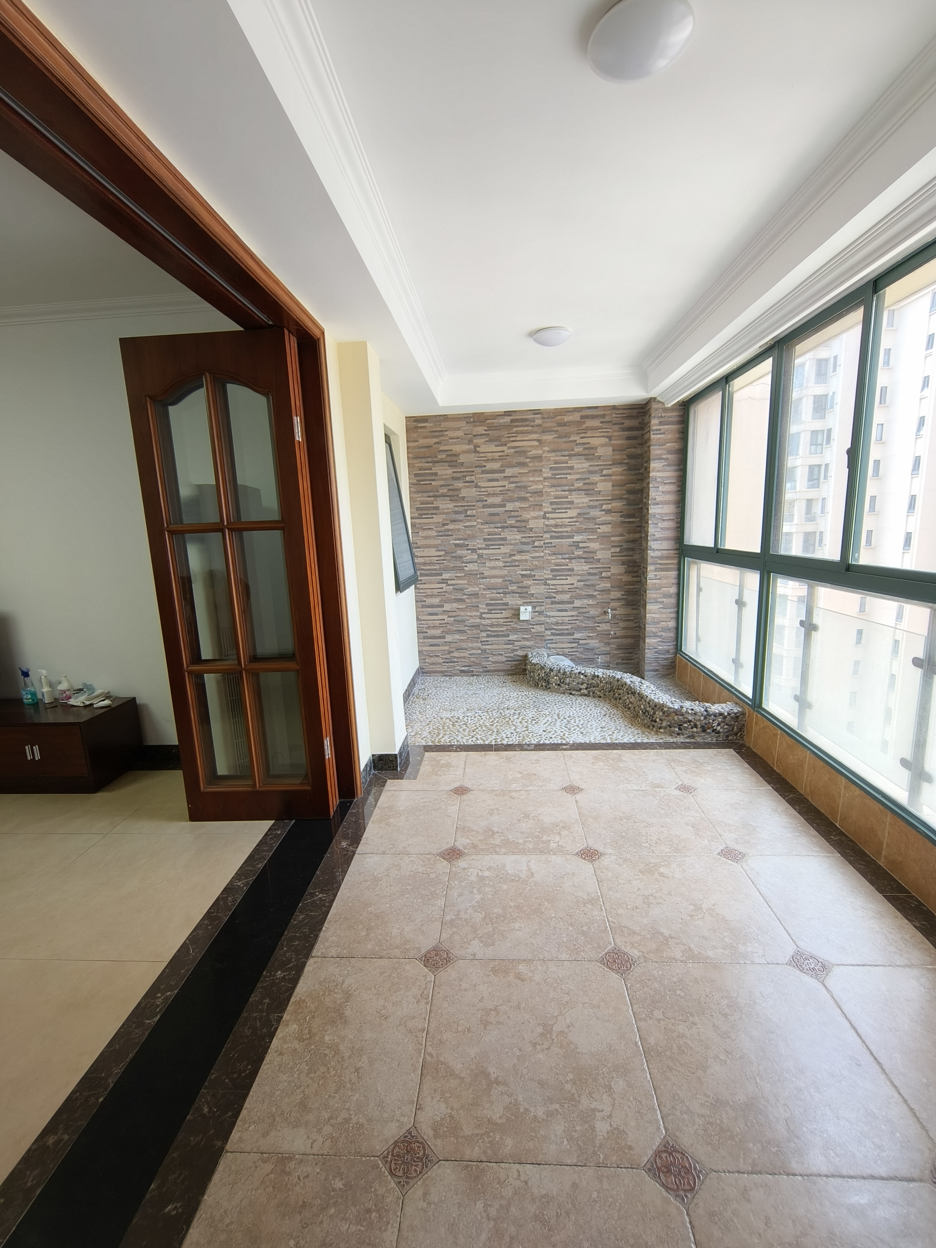 海阔天空-国瑞城二期(雅仕苑) 4室2厅2卫 6000.0元/月 海阔天空-国瑞城二期(雅仕苑) 4室2厅2卫 6000.0元/月室内图