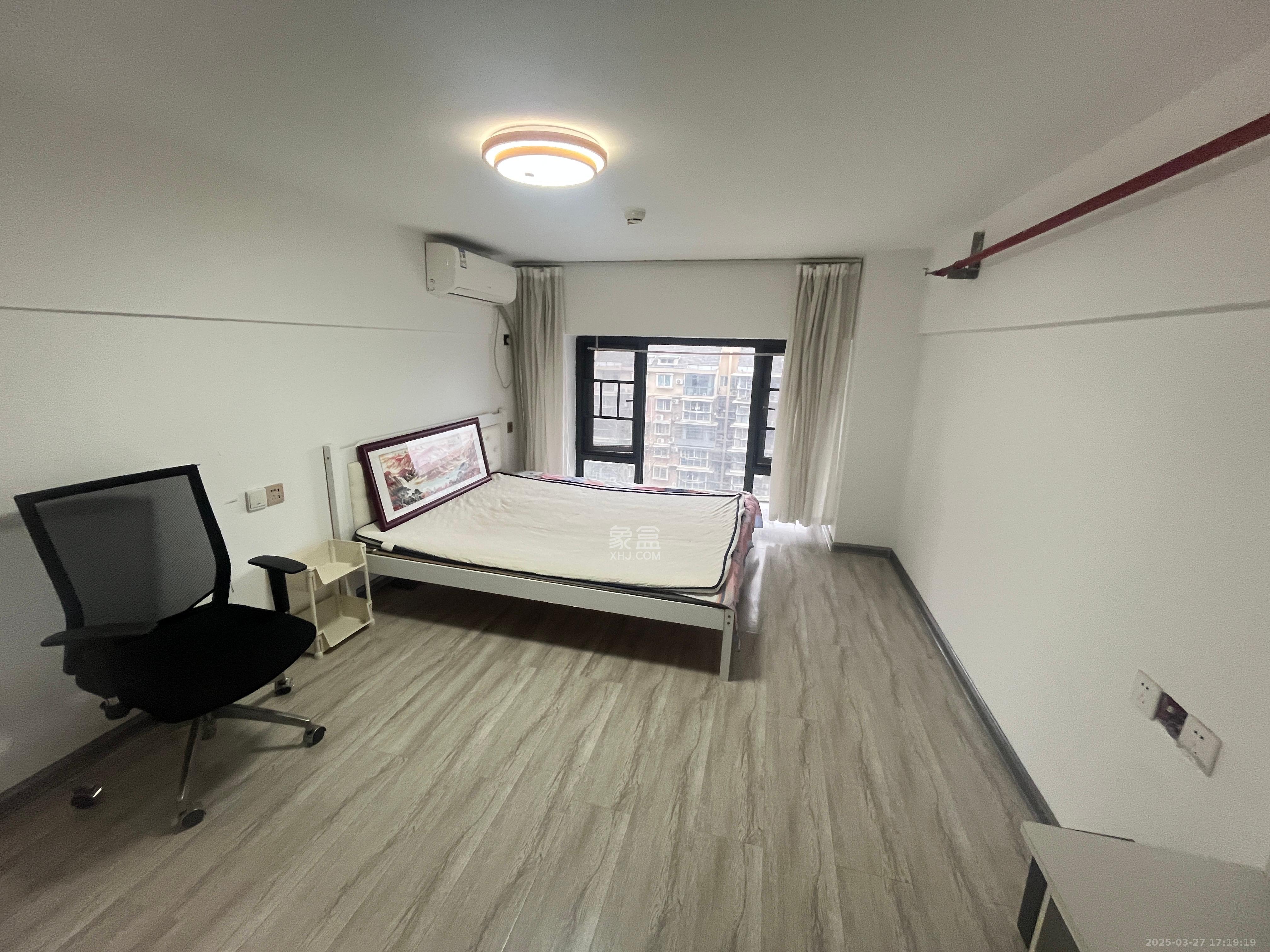 龙湖湘江星座(祺鑫星座公寓) 1室1厅1卫 1900.0元/月 龙湖湘江星座(祺鑫星座公寓) 1室1厅1卫 1900.0元/月室内图