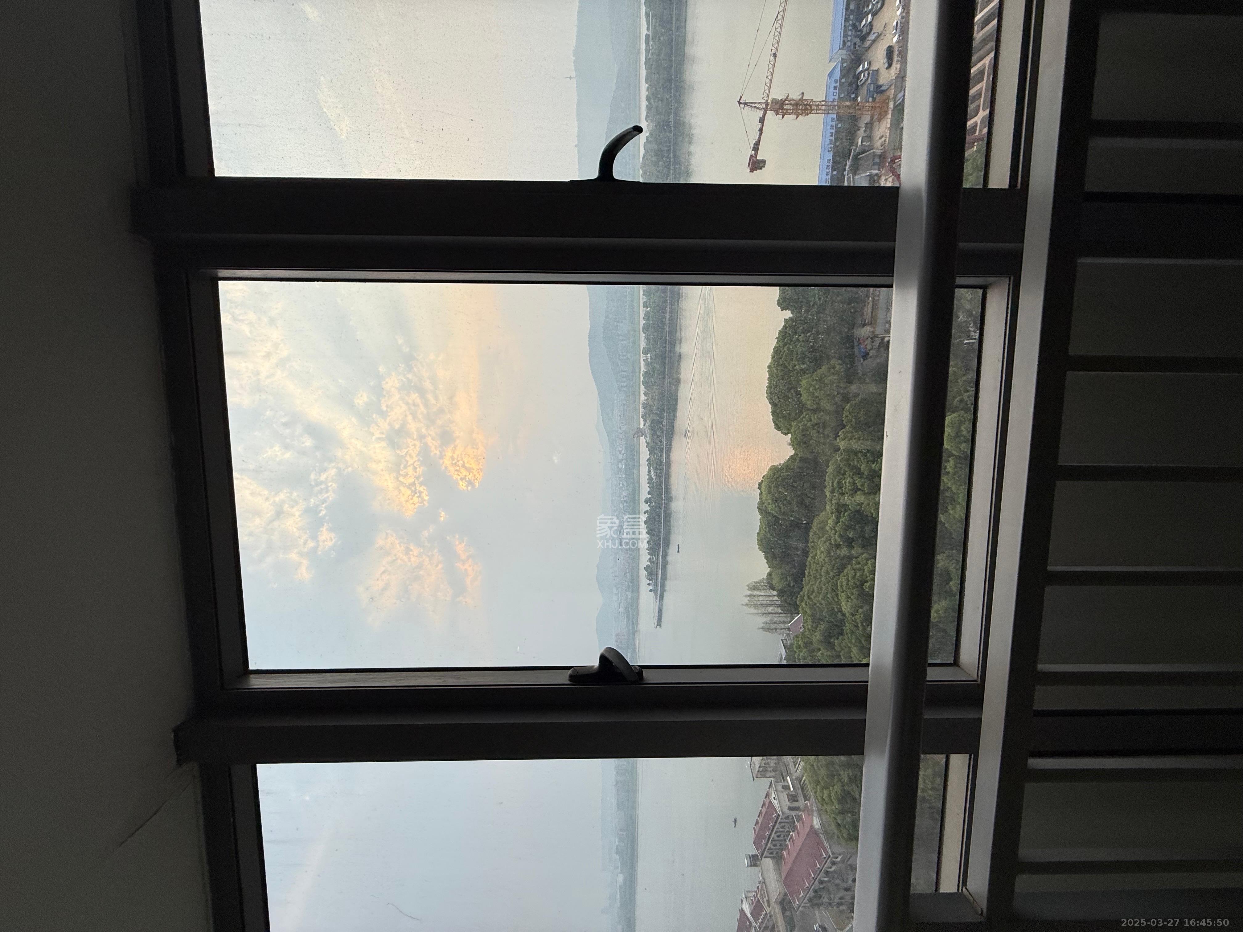 保利国际广场 1室1厅1卫 2600.0元/月 保利国际广场 1室1厅1卫 2600.0元/月室内图