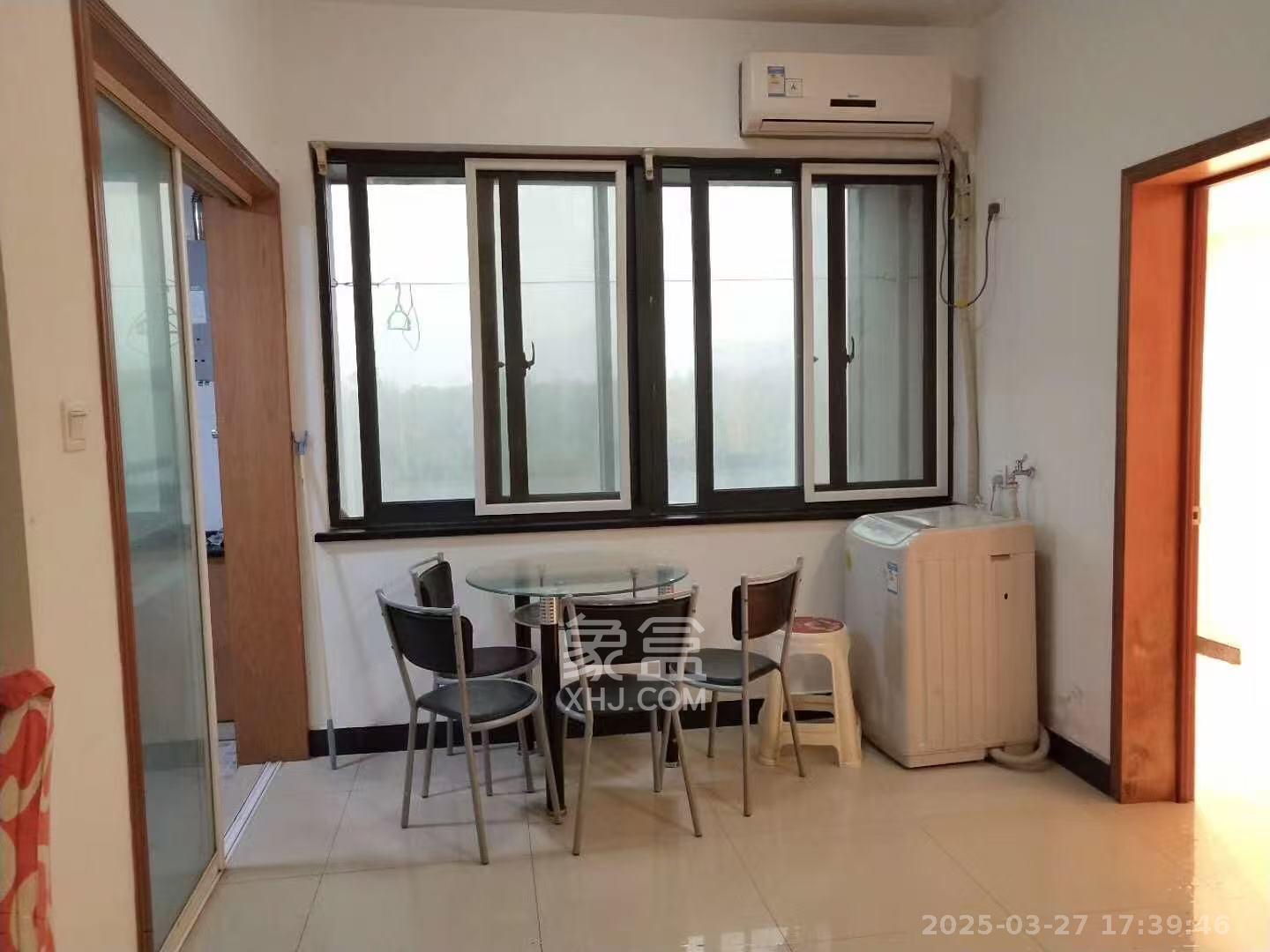 上庭苑  1室1厅1卫   1200.00元/月室内图