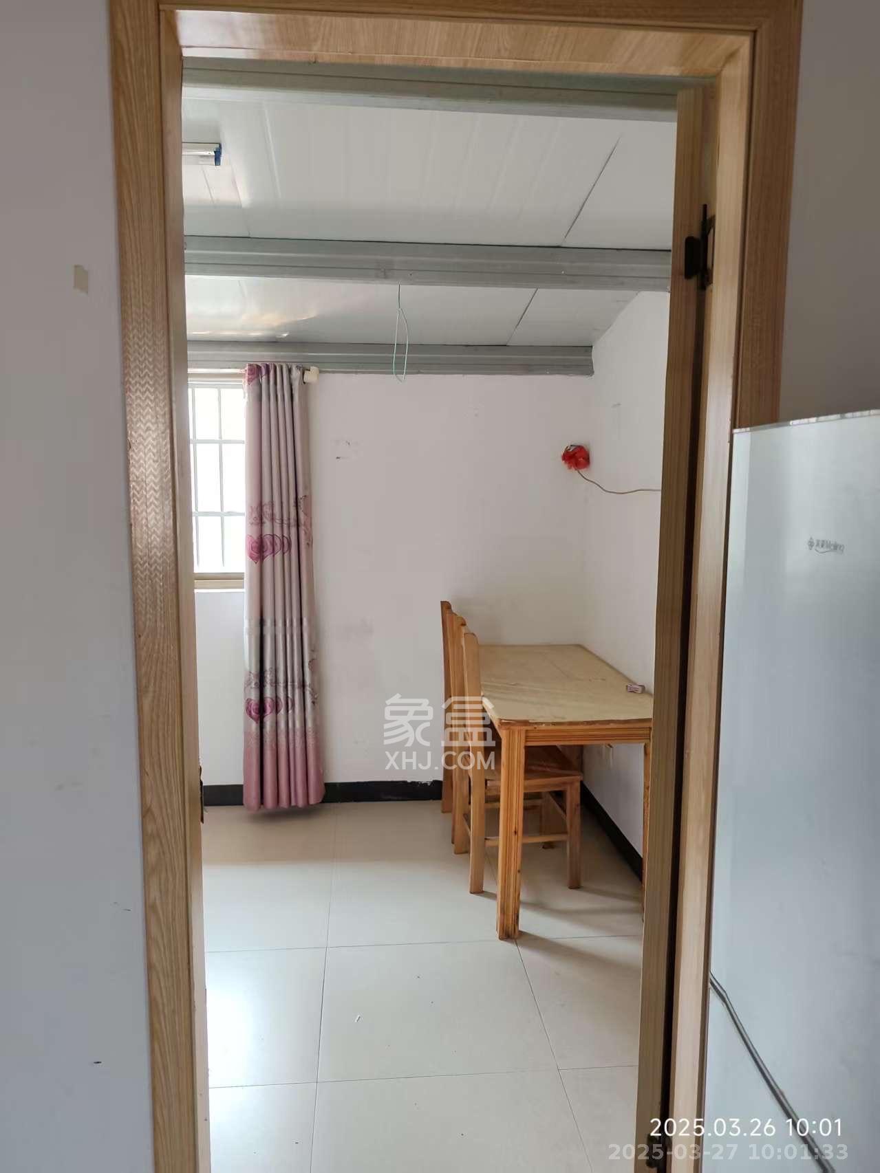 鑫隆家园  2室1厅1卫   1200.00元/月室内图