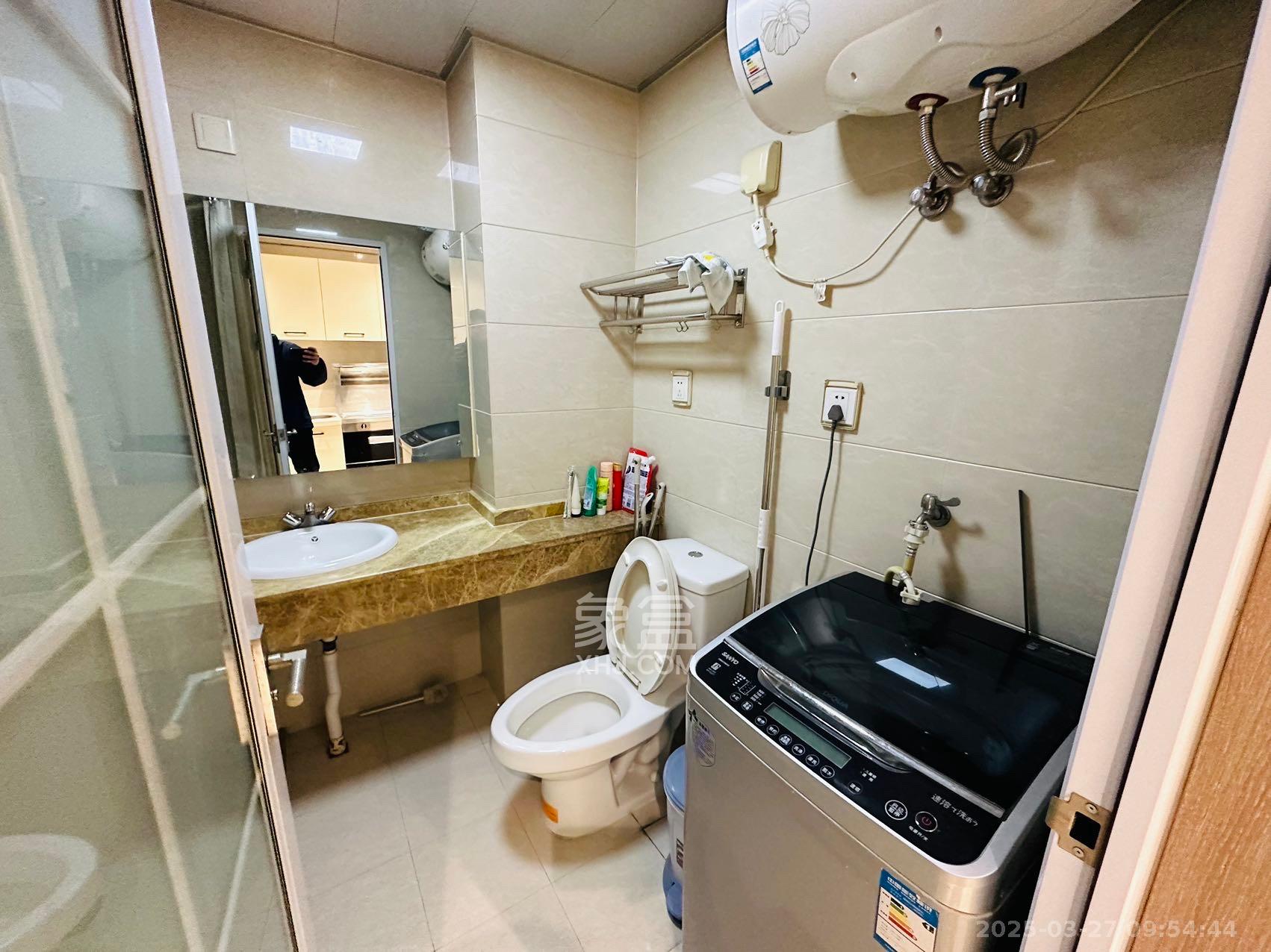 西子一间  1室0厅1卫   1700.00元/月室内图