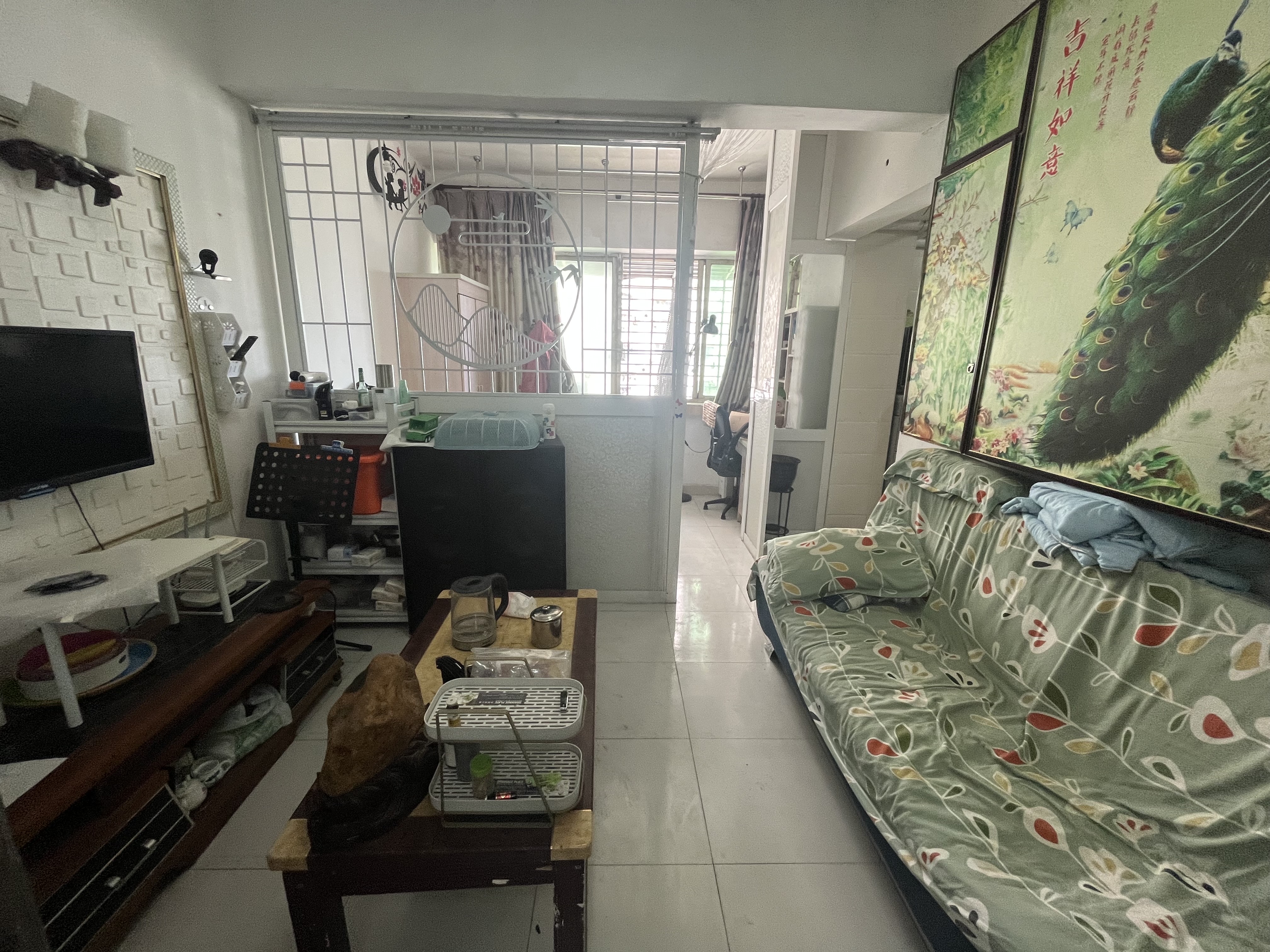 华发大厦 1室0厅0卫 46.0万 华发大厦 1室0厅0卫 46.0万客厅