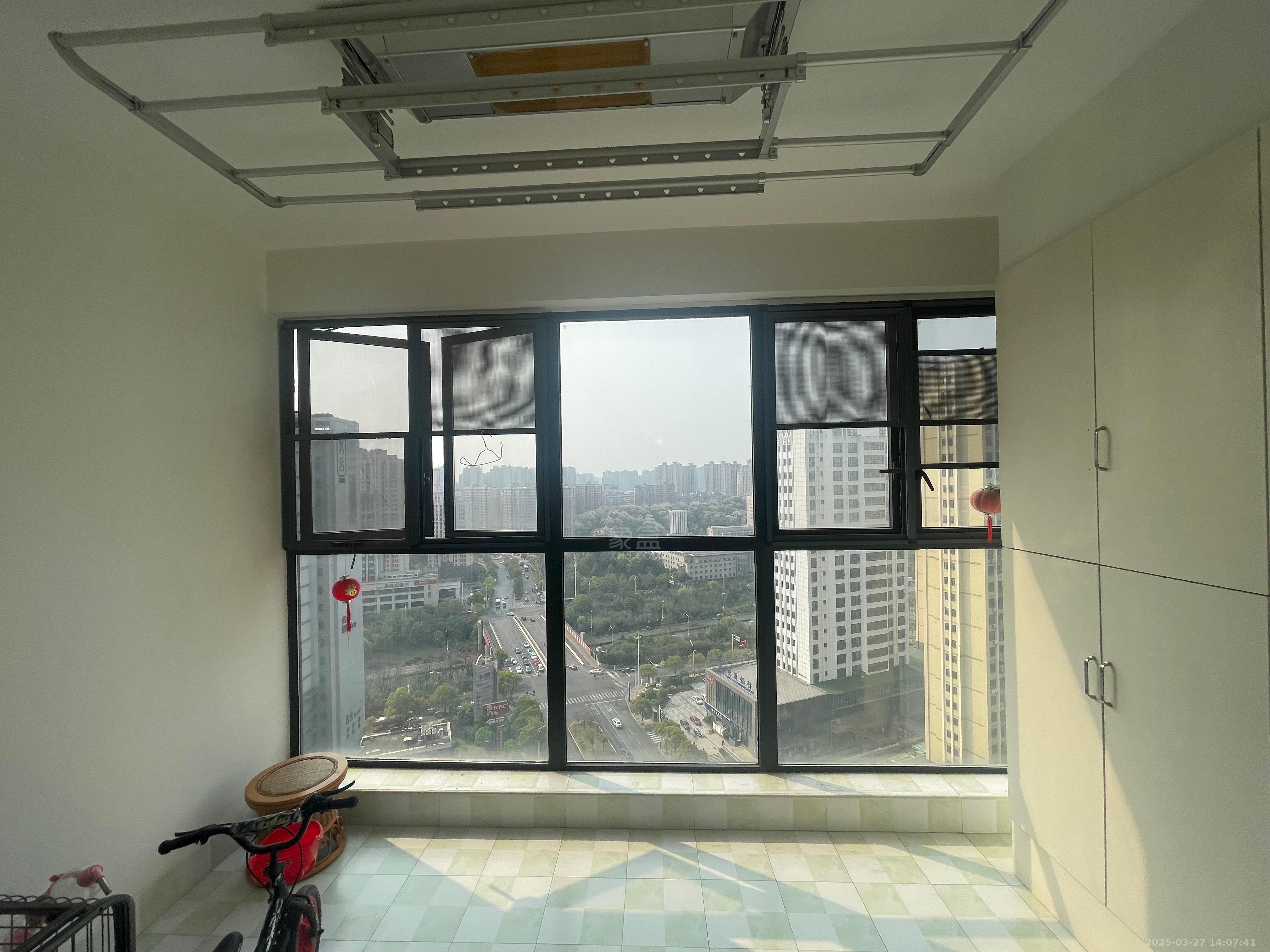 美的城二期  1室0厅0卫    2100.0元/月 美的城二期  1室0厅0卫    2100.0元/月室内图