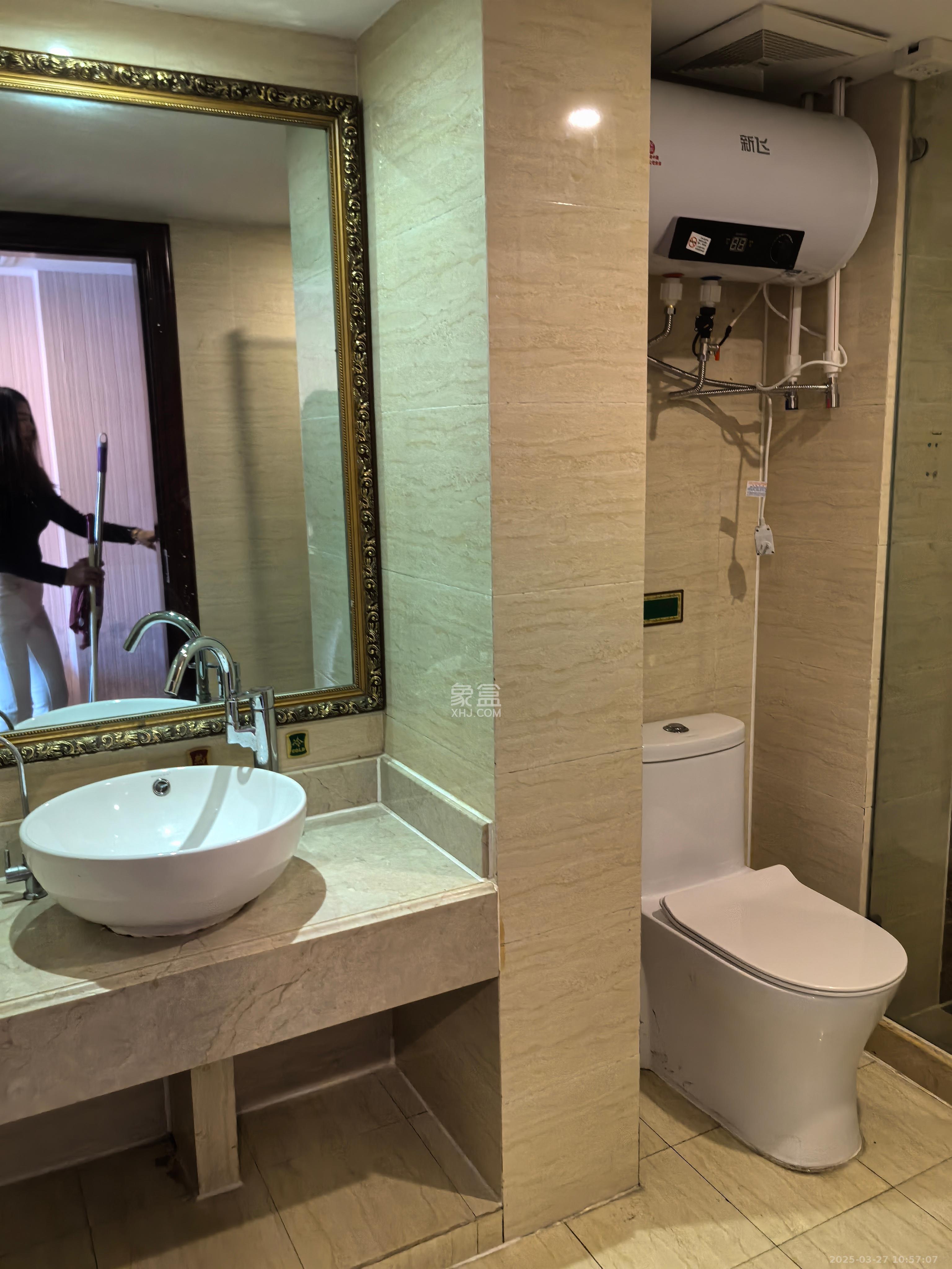 海德公园 1室1厅1卫 1300.0元/月 海德公园 1室1厅1卫 1300.0元/月室内图