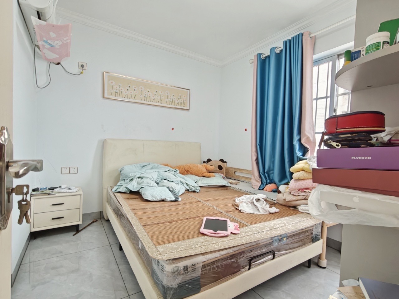 水岸阳光B小区  2室2厅1卫    117.8万 水岸阳光B小区  2室2厅1卫    117.8万客厅