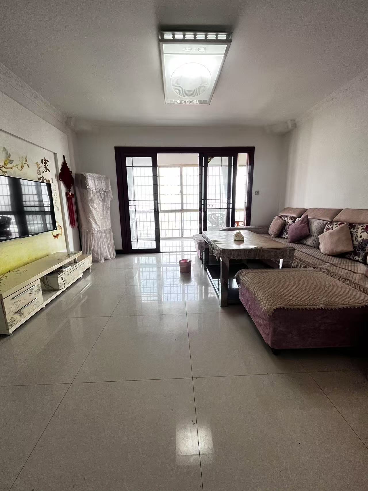 科技创新大厦  3室2厅2卫    72.8万 科技创新大厦  3室2厅2卫    72.8万室内图