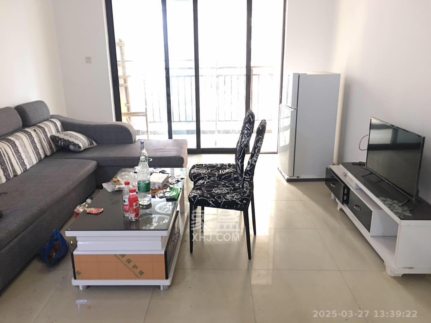 保利麓谷林语E区 1室2厅1卫 850.0元/月 保利麓谷林语E区 1室2厅1卫 850.0元/月室内图