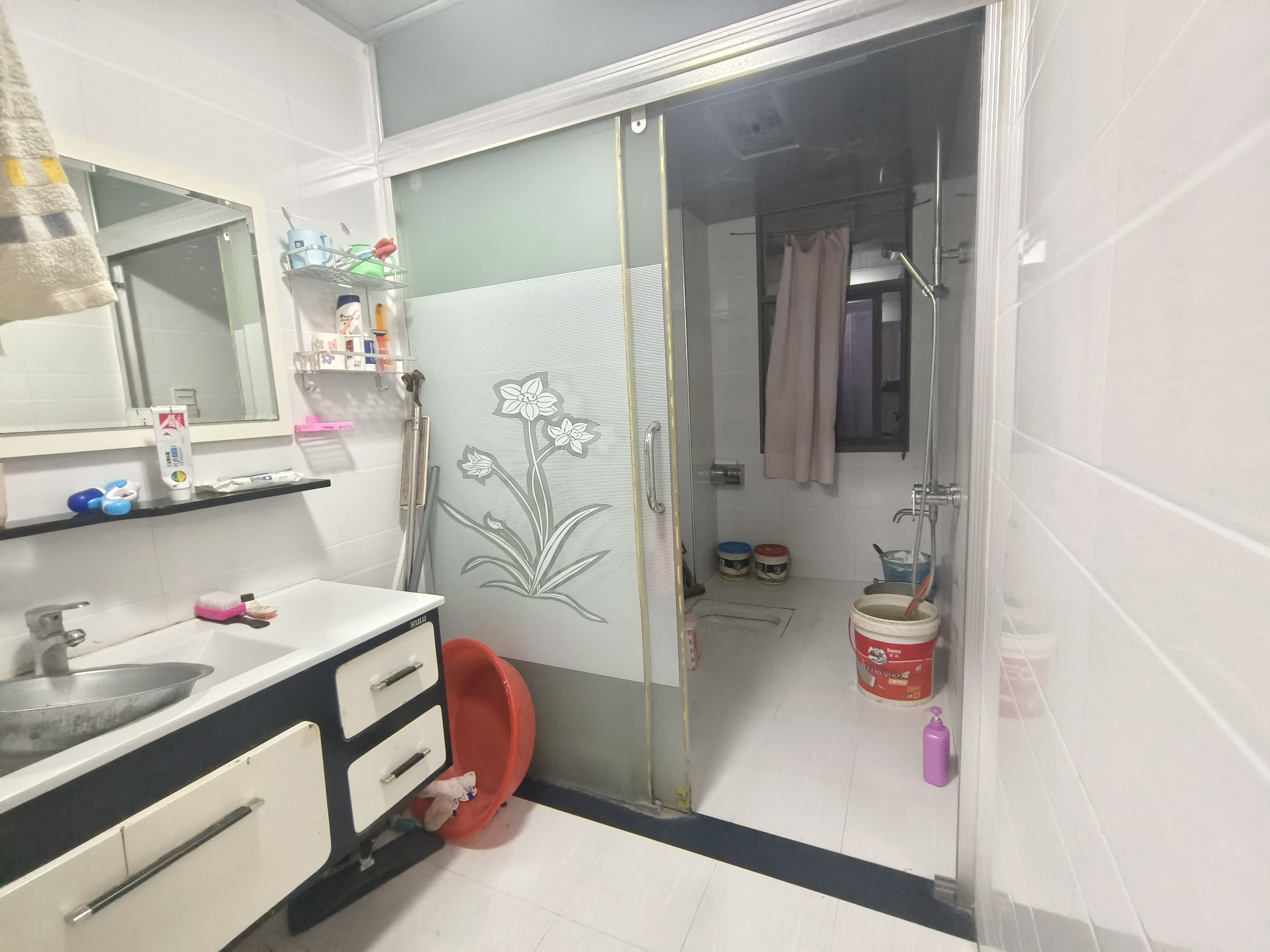 南苑上和一期  3室2厅2卫    69.8万 南苑上和一期  3室2厅2卫    69.8万客厅