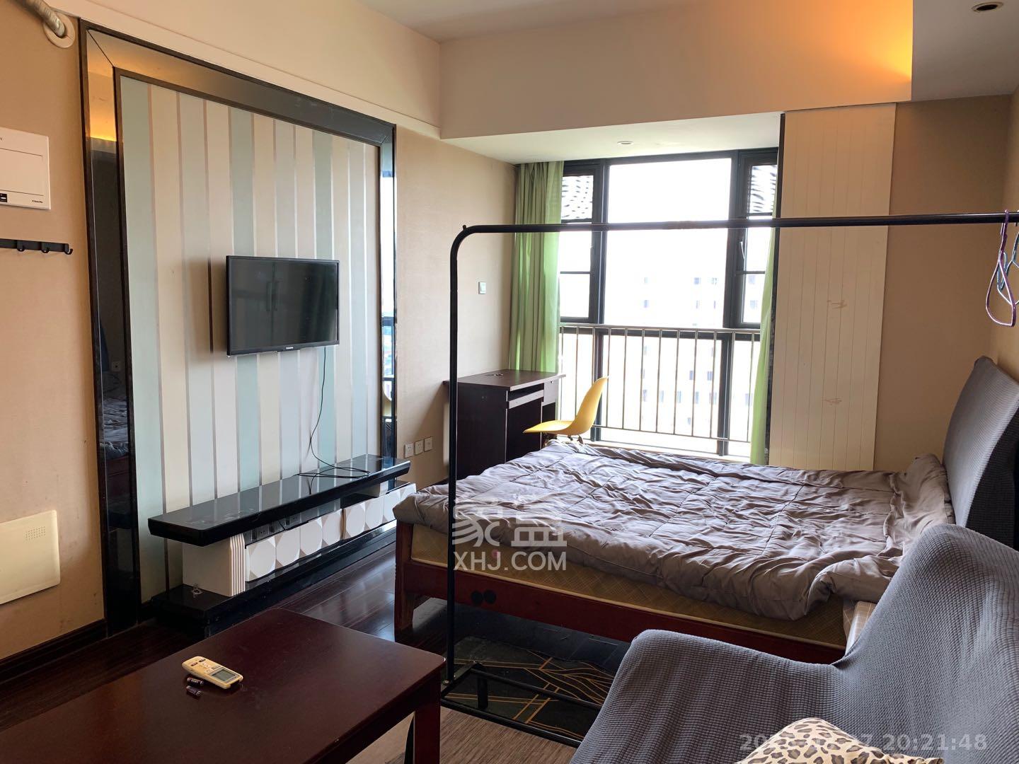 德思勤城市广场(宝格丽公寓) 1室1厅1卫 1700.0元/月 德思勤城市广场(宝格丽公寓) 1室1厅1卫 1700.0元/月室内图