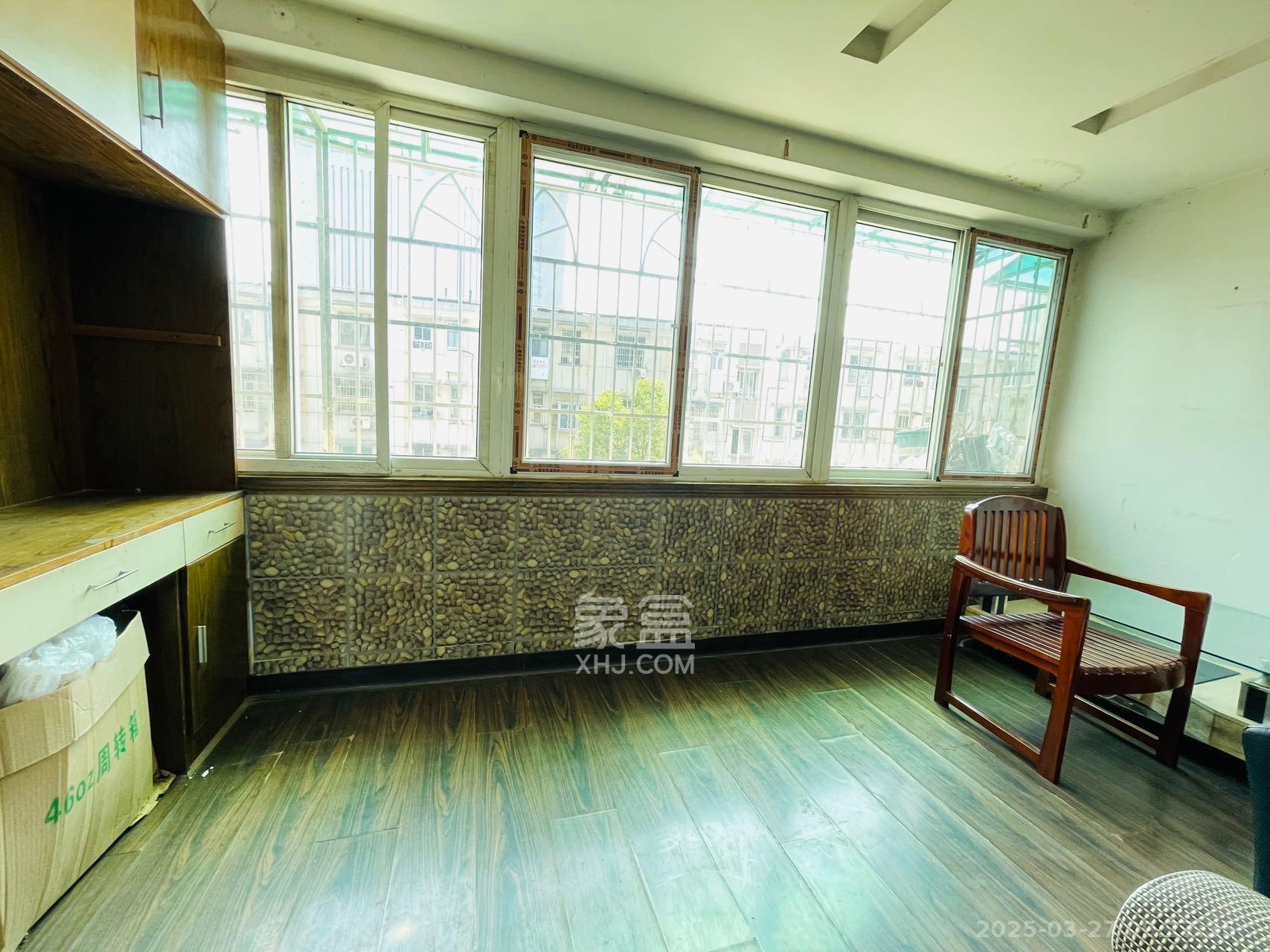 八方公司宿舍（师家老屋）  2室2厅1卫   1800.00元/月