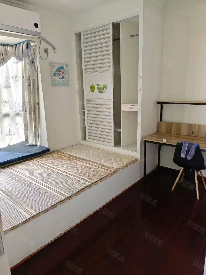 荷花新城 3室2厅2卫 1600.0元/月 荷花新城 3室2厅2卫 1600.0元/月室内图