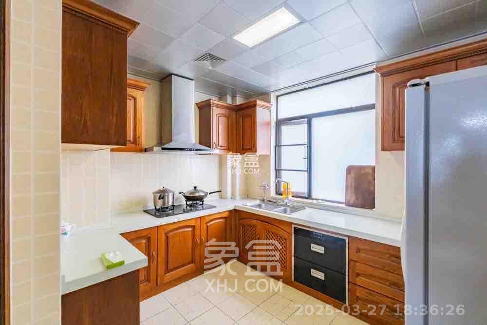 归心苑  4室2厅2卫    4500.0元/月室内图