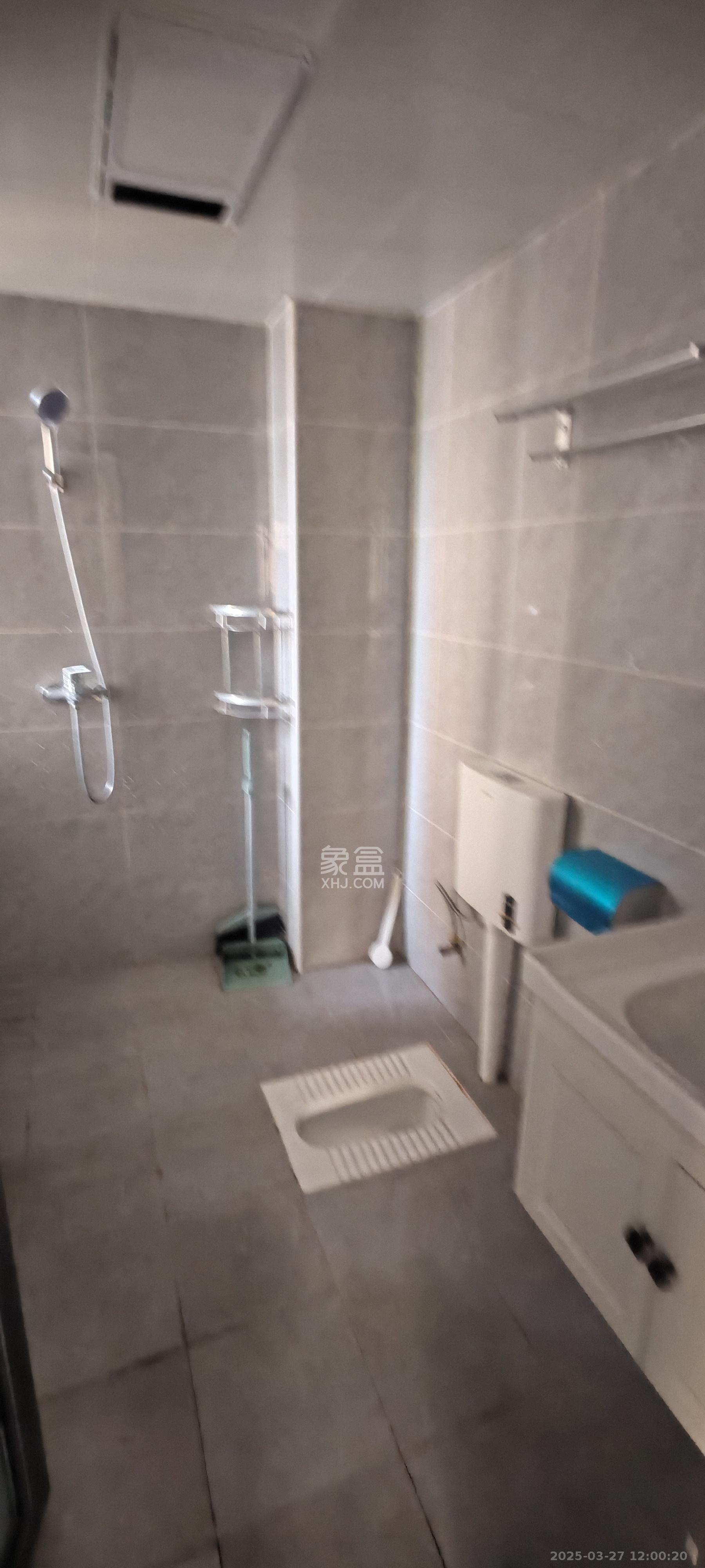 深业睿城  2室2厅1卫   1900.00元/月室内图
