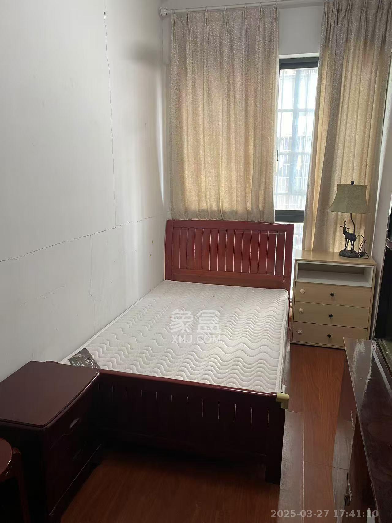 云鼎公馆  3室2厅1卫   2600.00元/月室内图
