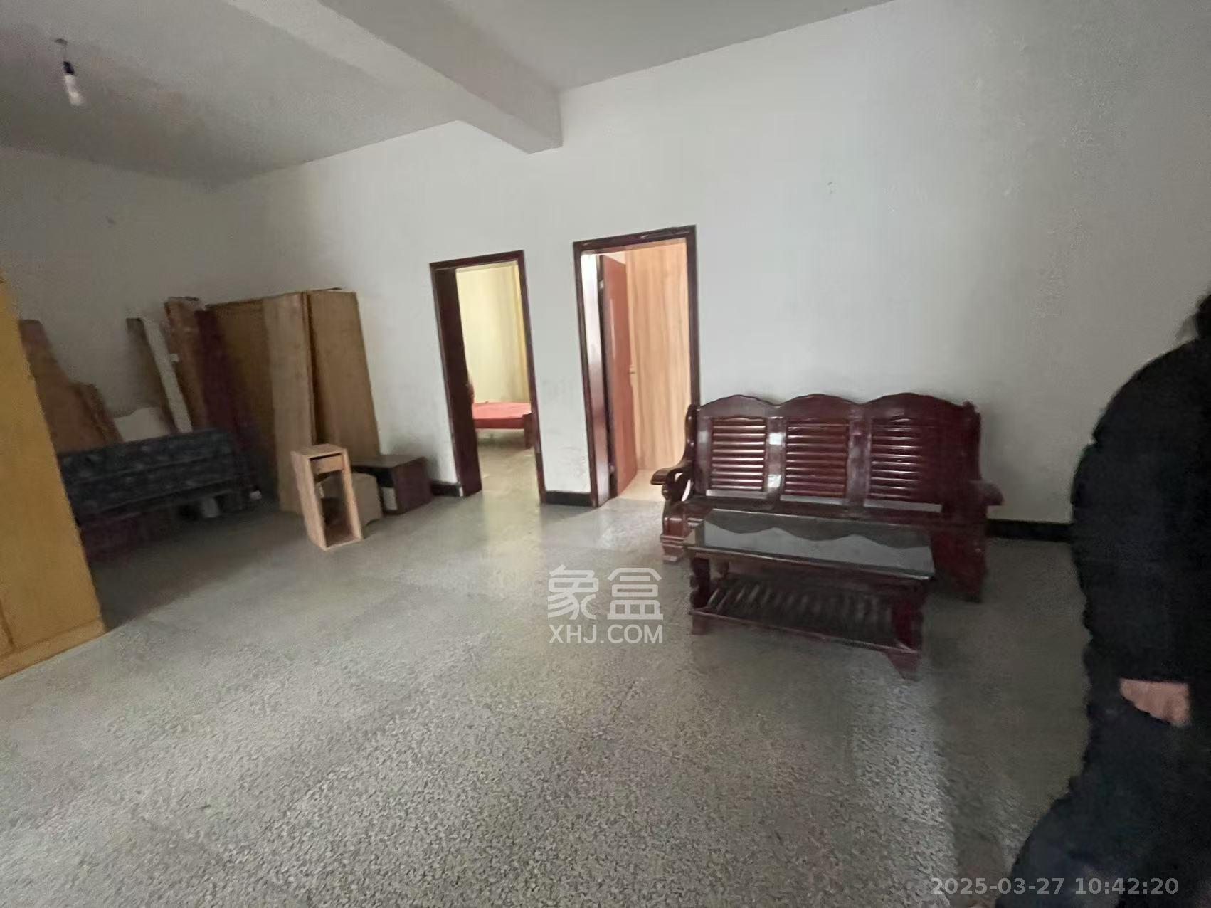 银星小区 2室2厅1卫 1400.0元/月 银星小区 2室2厅1卫 1400.0元/月室内图