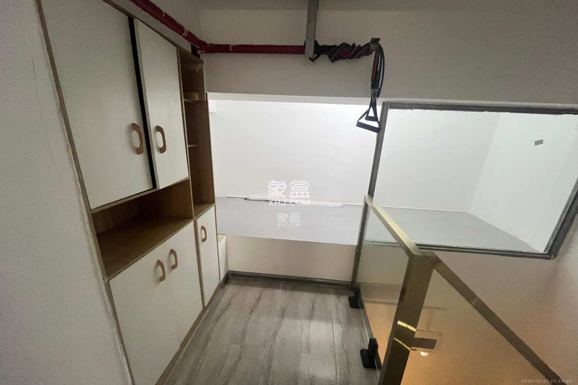 龙湖湘江星座(祺鑫星座公寓) 1室1厅1卫 1900.0元/月 龙湖湘江星座(祺鑫星座公寓) 1室1厅1卫 1900.0元/月室内图