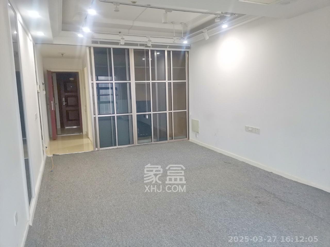 壹号公馆  1室1厅1卫   2200.00元/月室内图