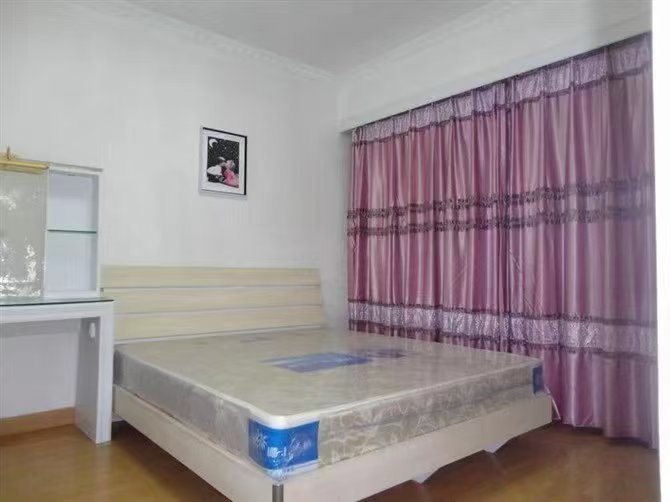 万利隆花园 3室2厅2卫 3300.0元/月 万利隆花园 3室2厅2卫 3300.0元/月室内图