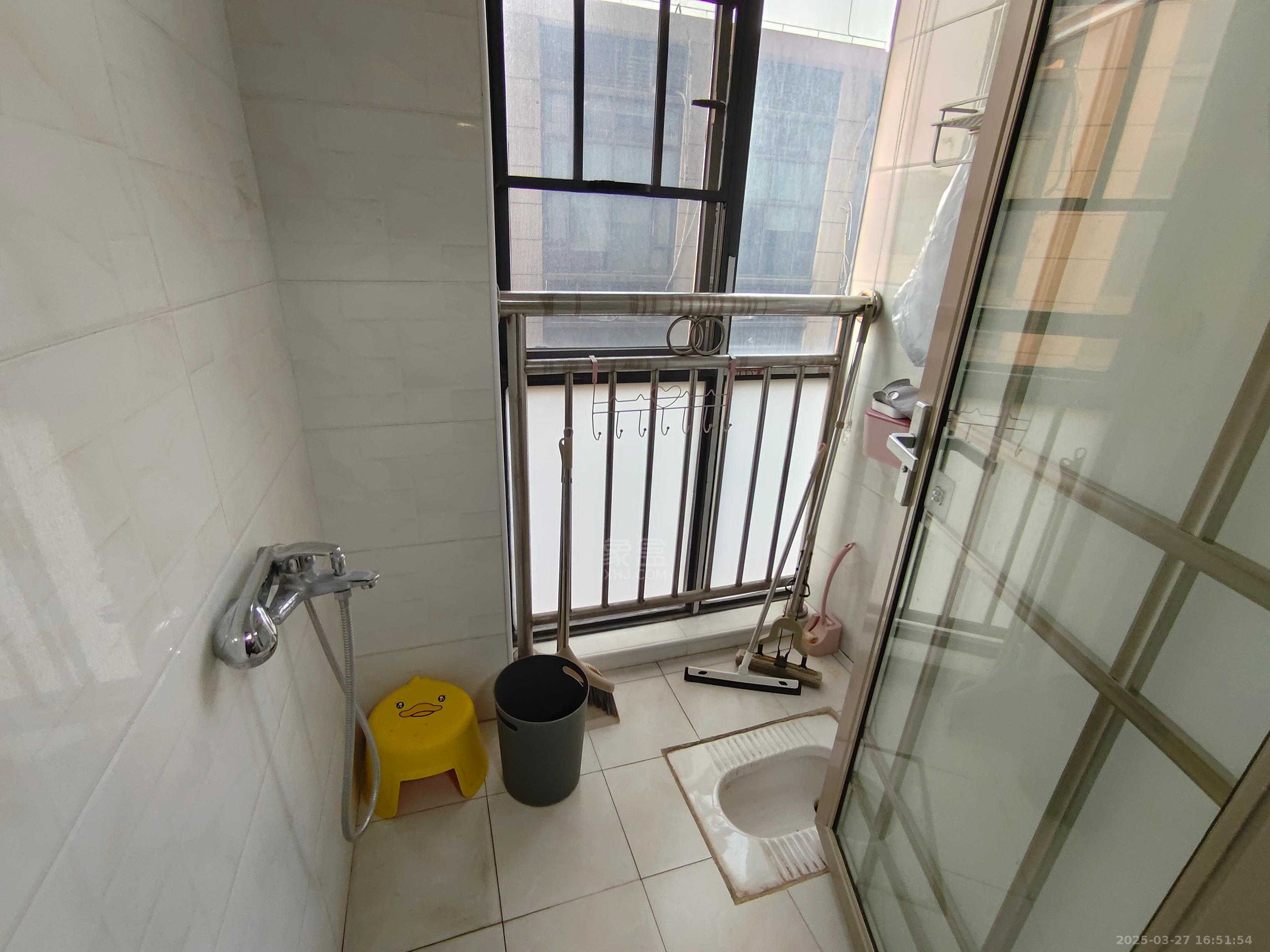 文艺复兴(未来城) 1室1厅1卫 1100.0元/月 文艺复兴(未来城) 1室1厅1卫 1100.0元/月室内图