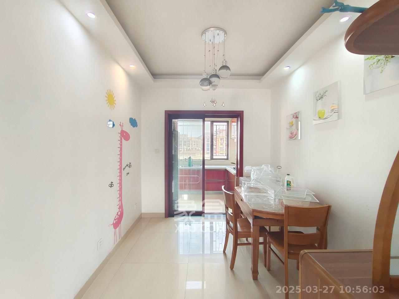 旭辉华庭 3室2厅2卫 1799.0元/月 旭辉华庭 3室2厅2卫 1799.0元/月室内图