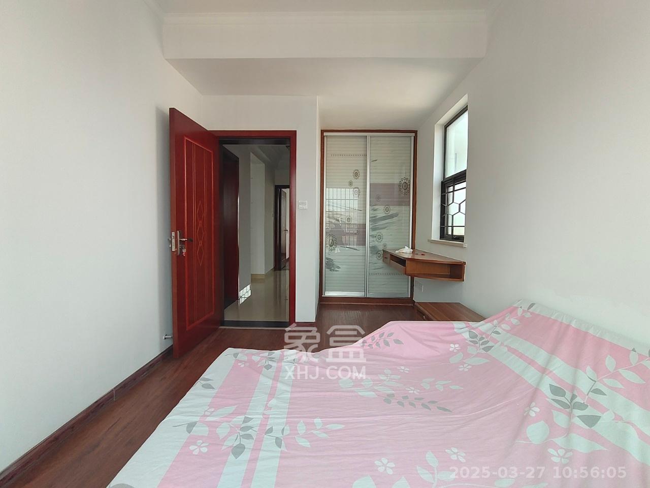 旭辉华庭 3室2厅2卫 1799.0元/月 旭辉华庭 3室2厅2卫 1799.0元/月室内图