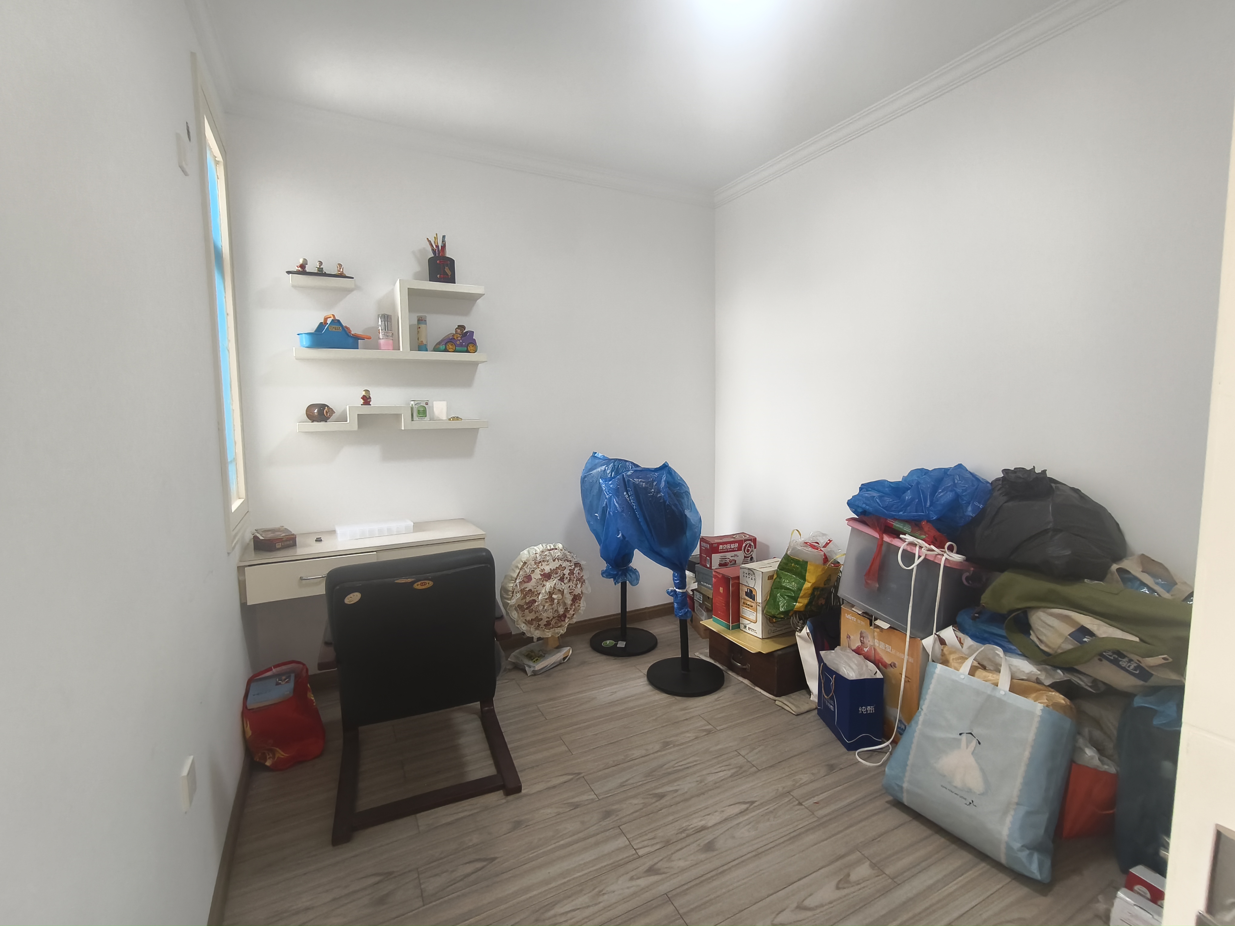 新星家园 3室2厅1卫 35.0万 新星家园 3室2厅1卫 35.0万客厅