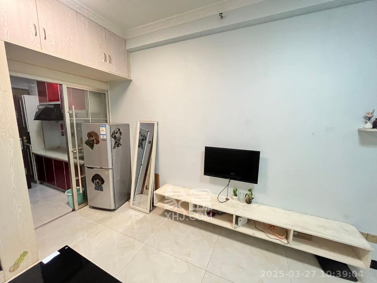 达美D6区  1室1厅1卫   1500.00元/月室内图